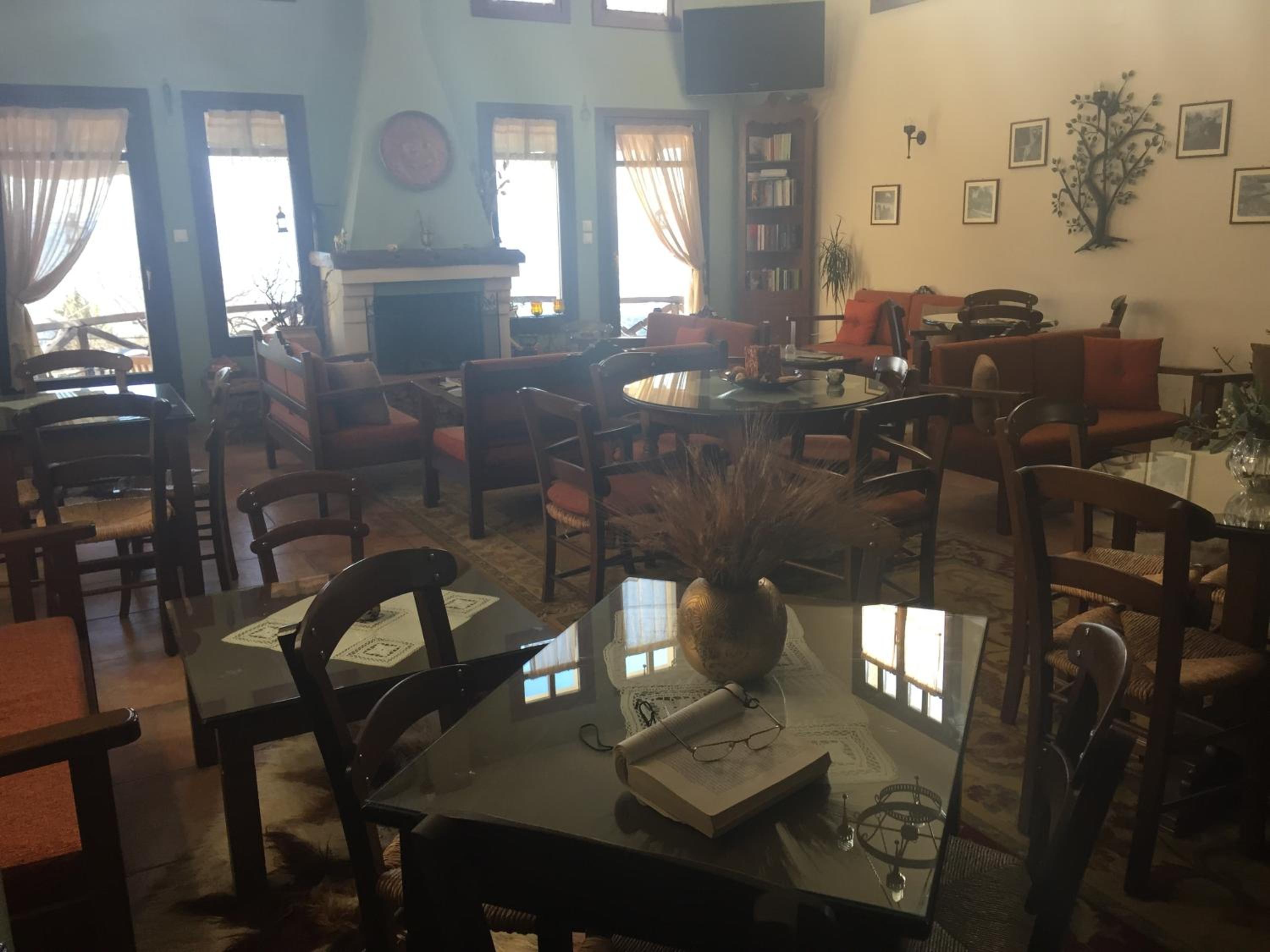 Iliovolo Guesthouse