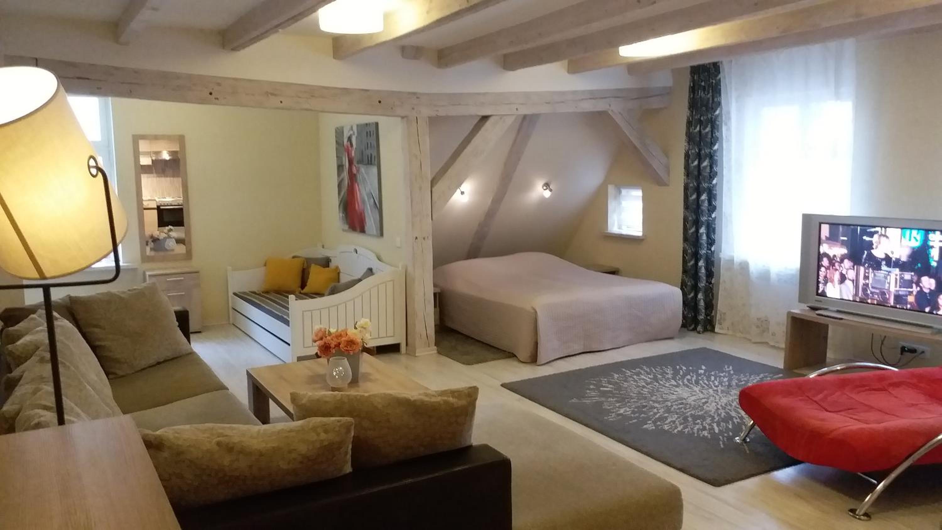 Studio Apartment, Free Parking view 5
