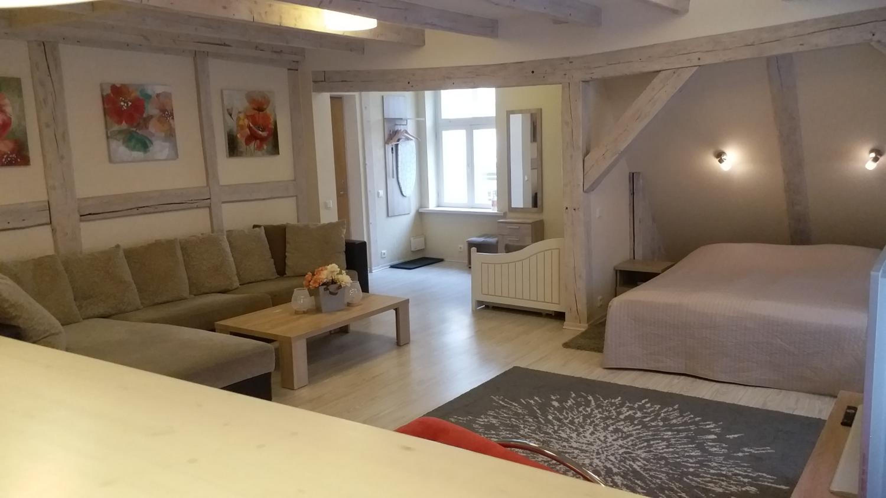 Studio Apartment, Free Parking view 3