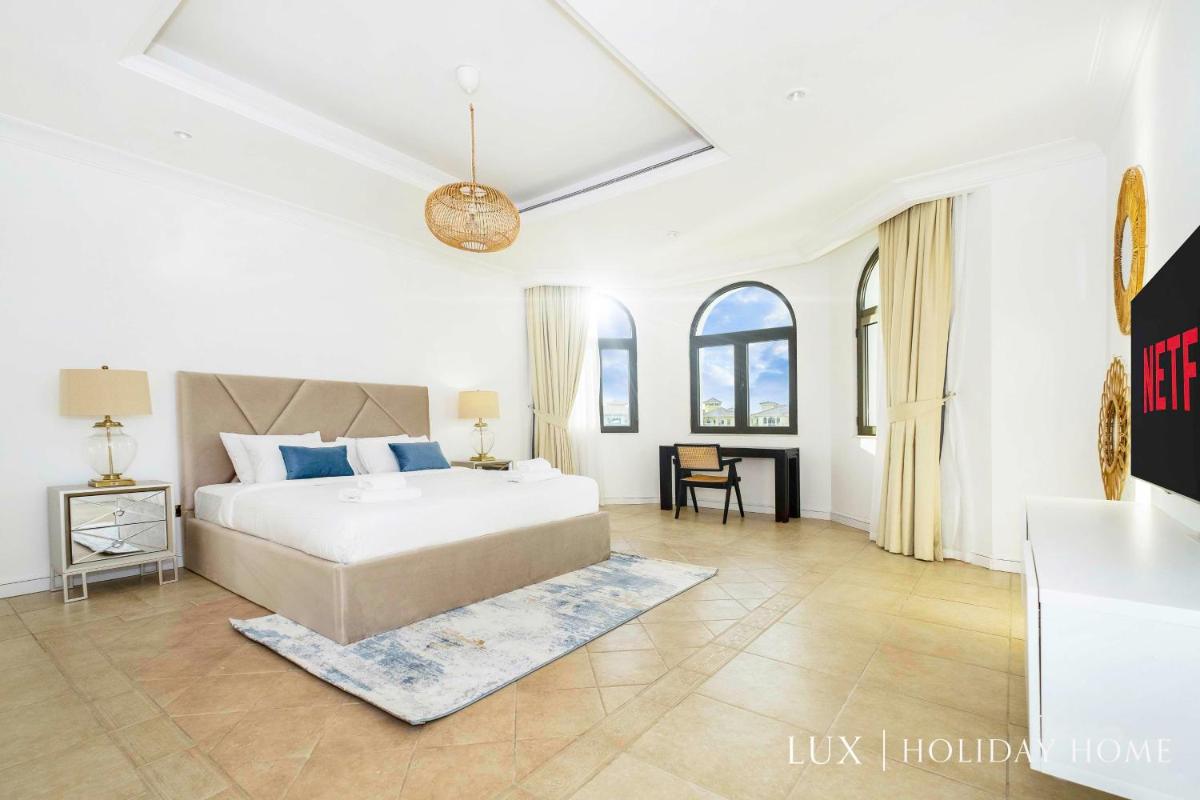 LUX The White Palm Villa