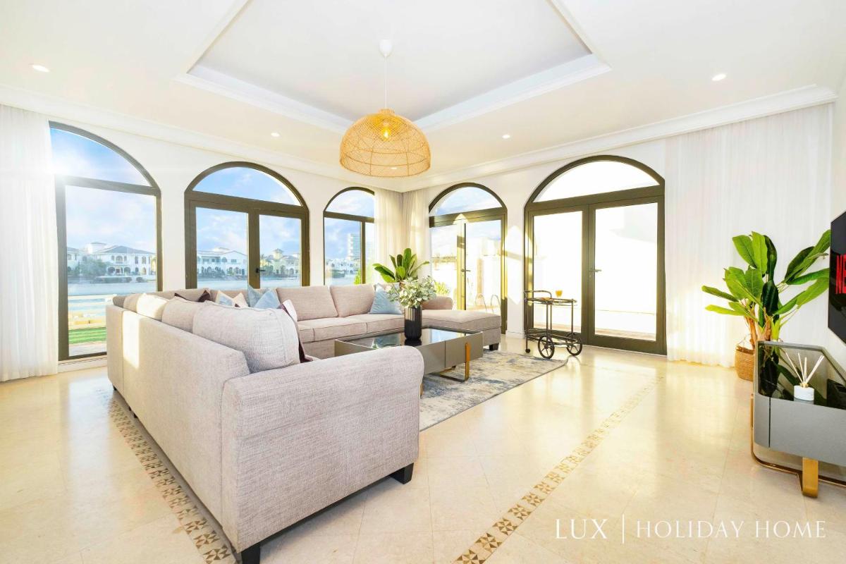 LUX The White Palm Villa
