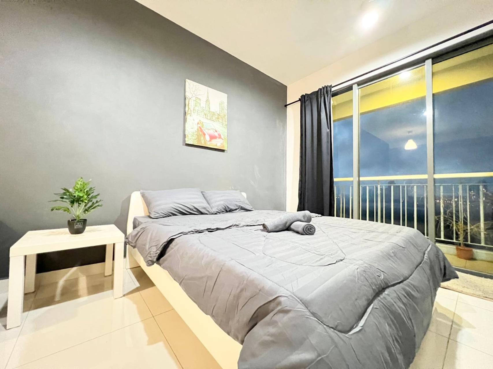 Teega Suites Studio by Luxecocoo CK Puteri Harbour photo 2