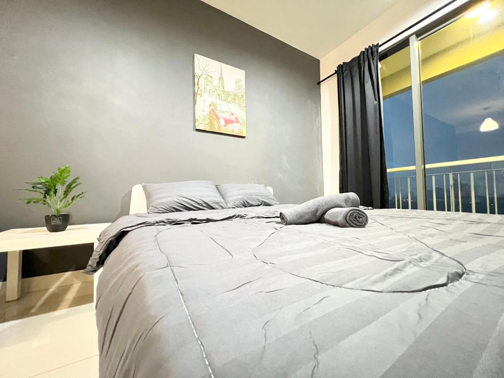 Teega Suites Studio by Luxecocoo CK Puteri Harbour photo 4
