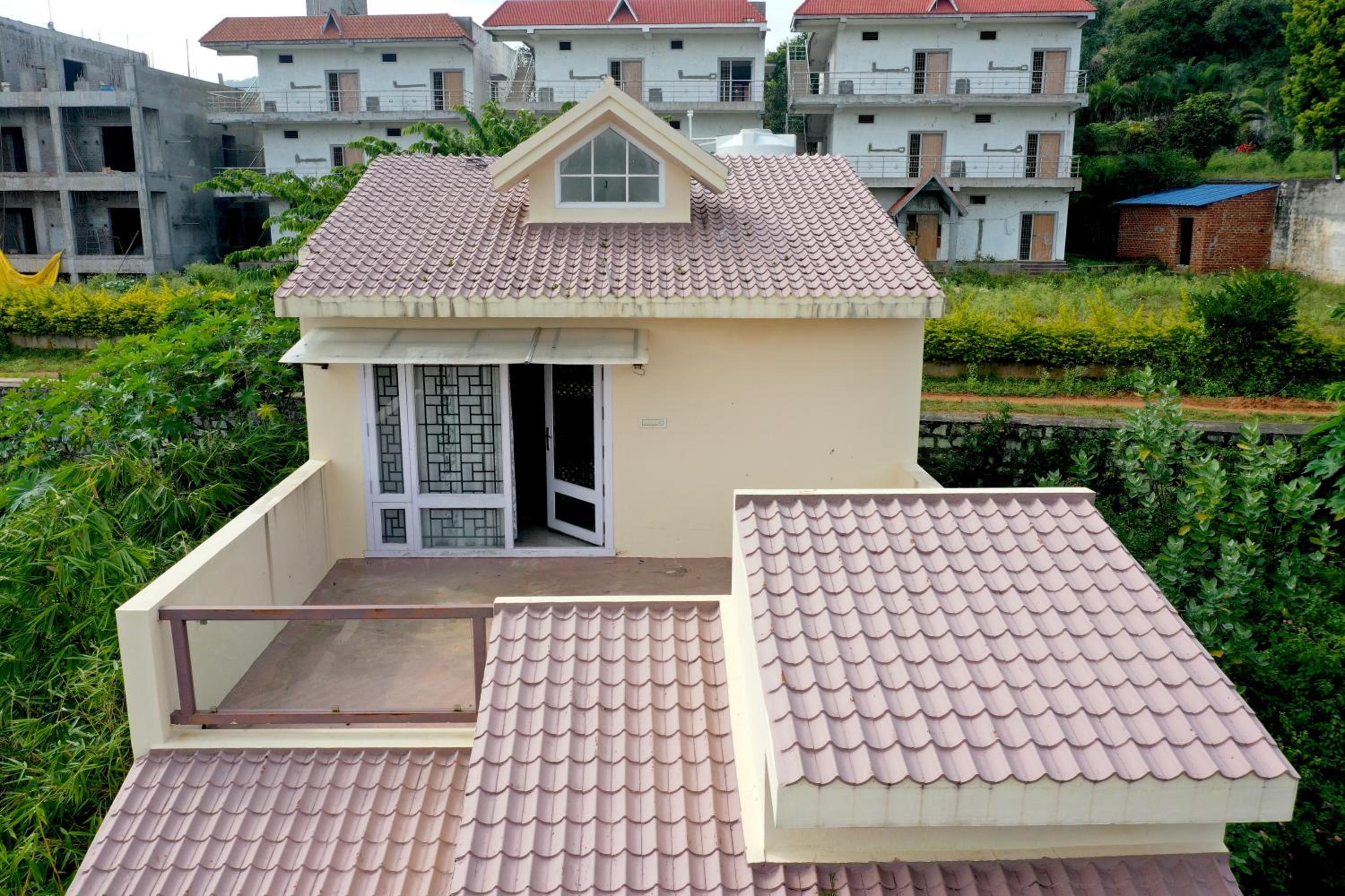 Nest Villa Yelagiri By Lexstays view 5