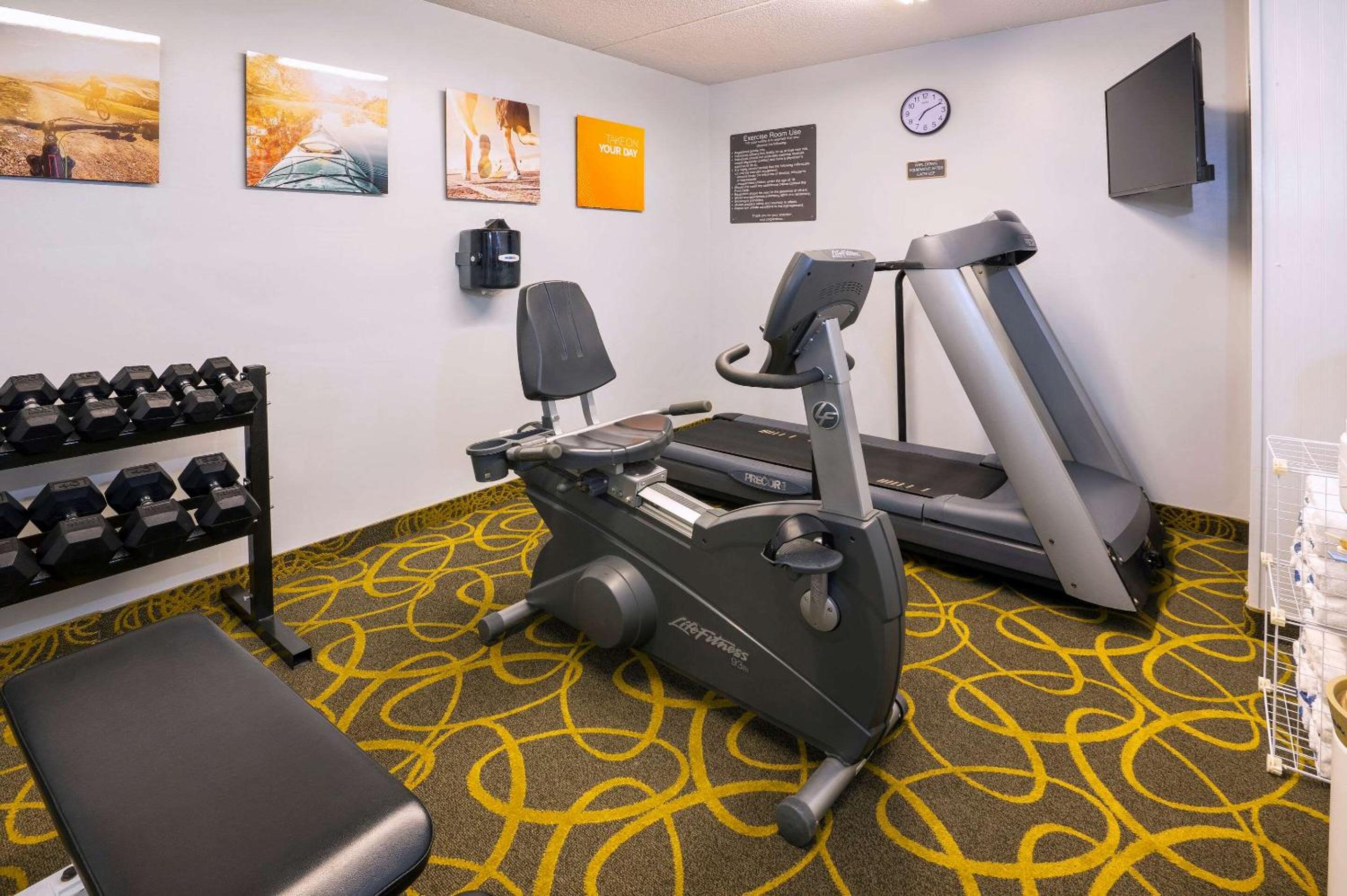 Peterborough Vacations - Comfort Hotel  Suites - Property Image 7