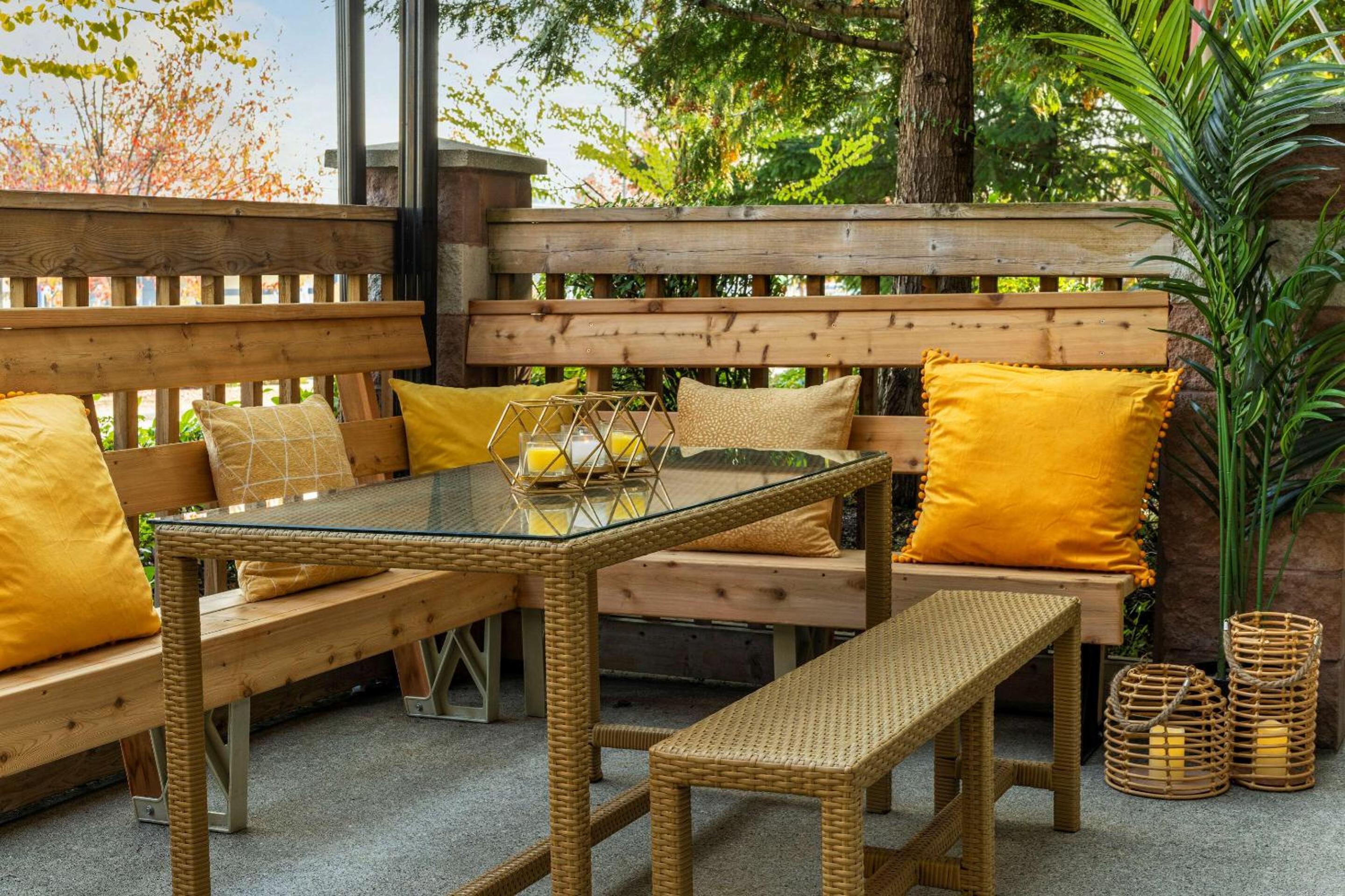 Surrey Vacations - Comfort Inn  Suites - Property Image 18