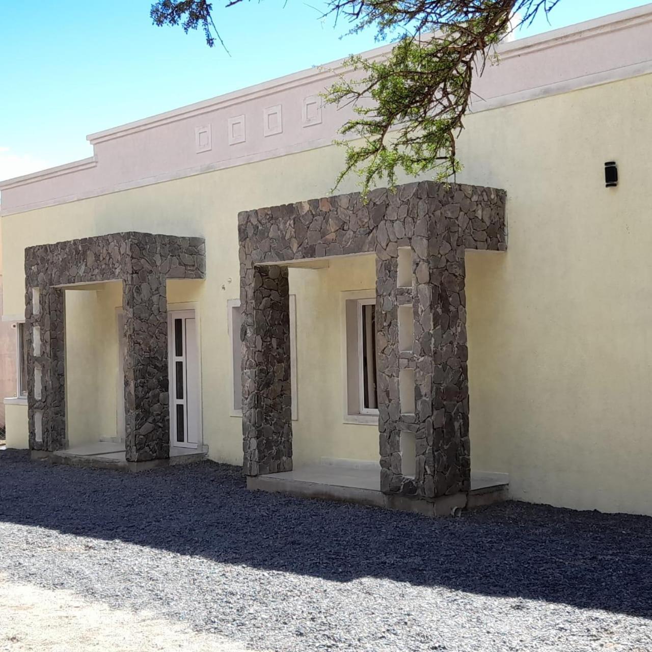 Hotel Chañar y Algarroba - Image 1