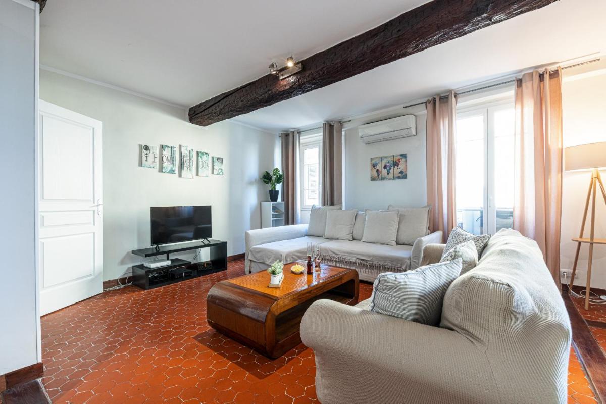 Large 3 Bdr Old Town - AC photo 3