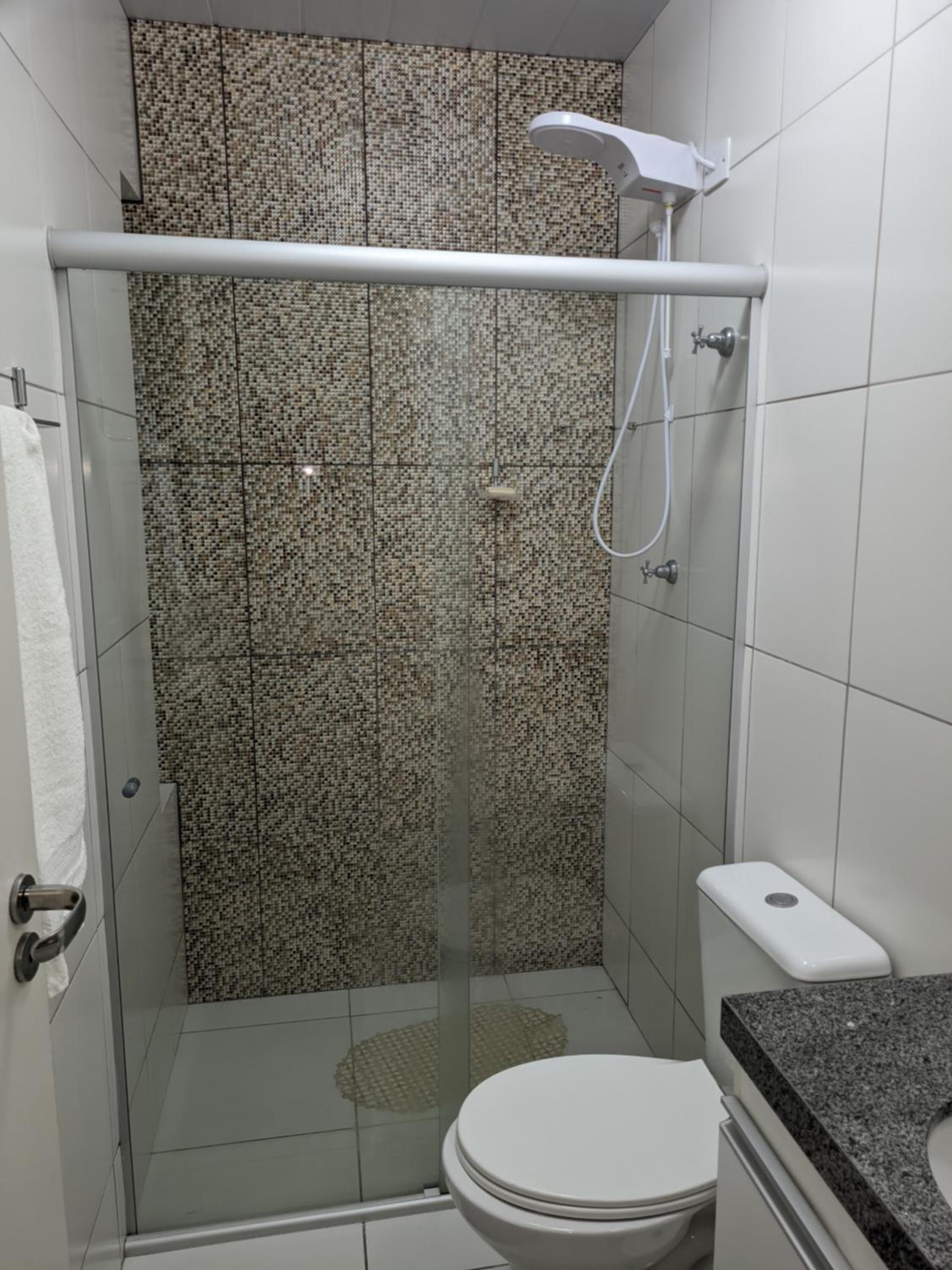 Linda Casa com Piscina em Condomínio Fechado na Praia do Francês