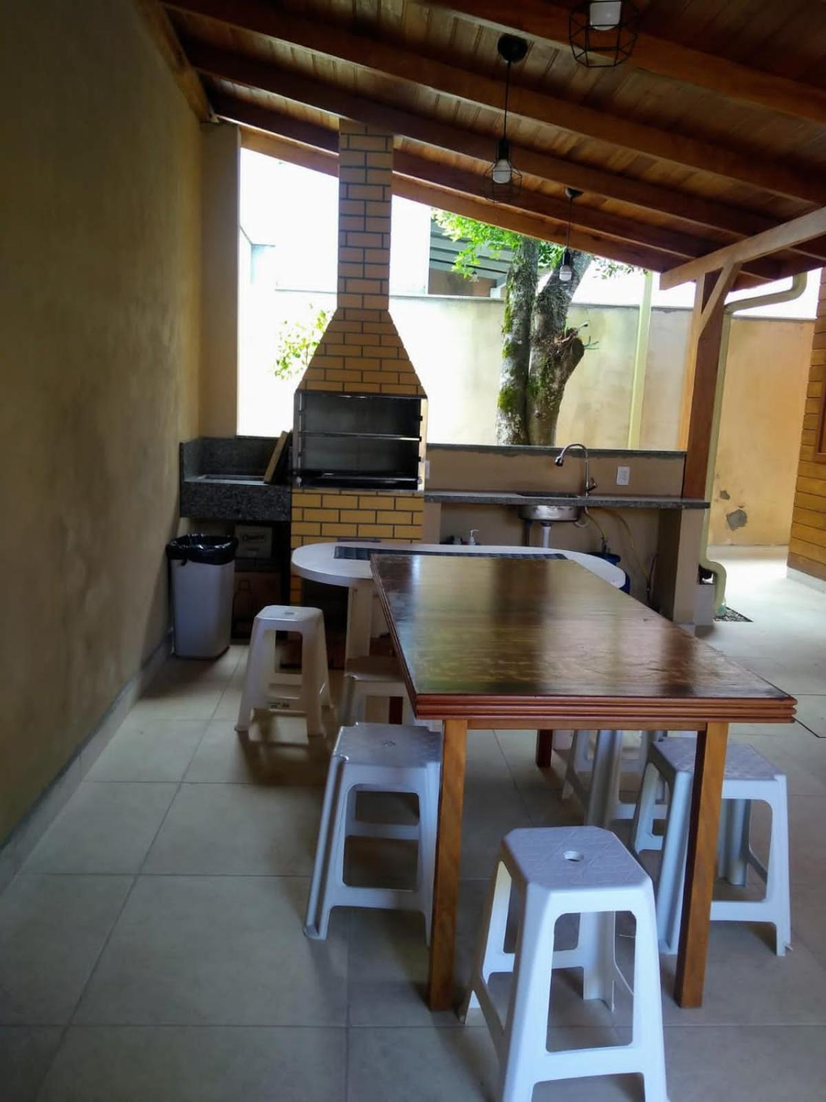 Casa praia bombinhas 130m mar