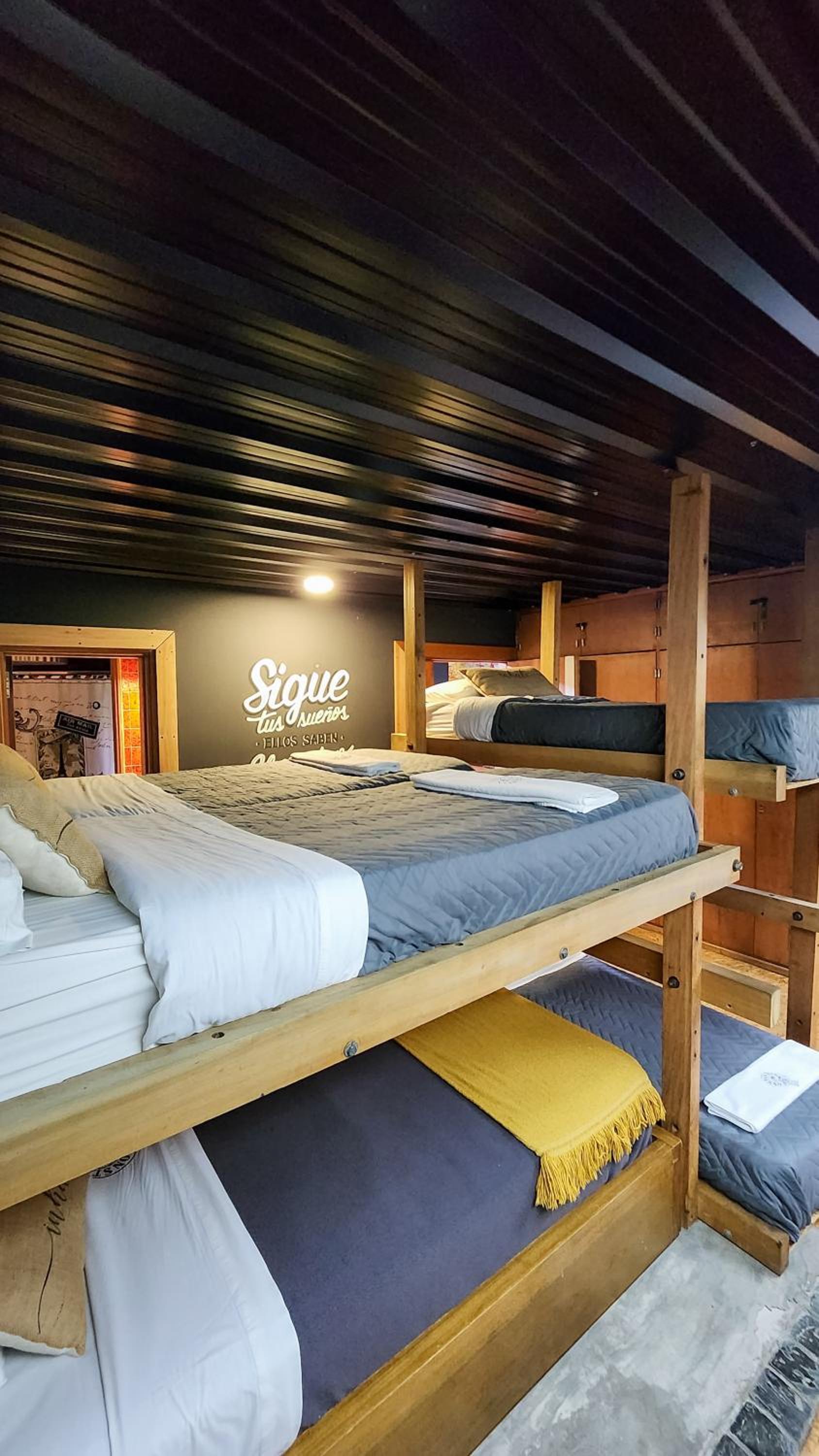 Bucanaan hostel boutique