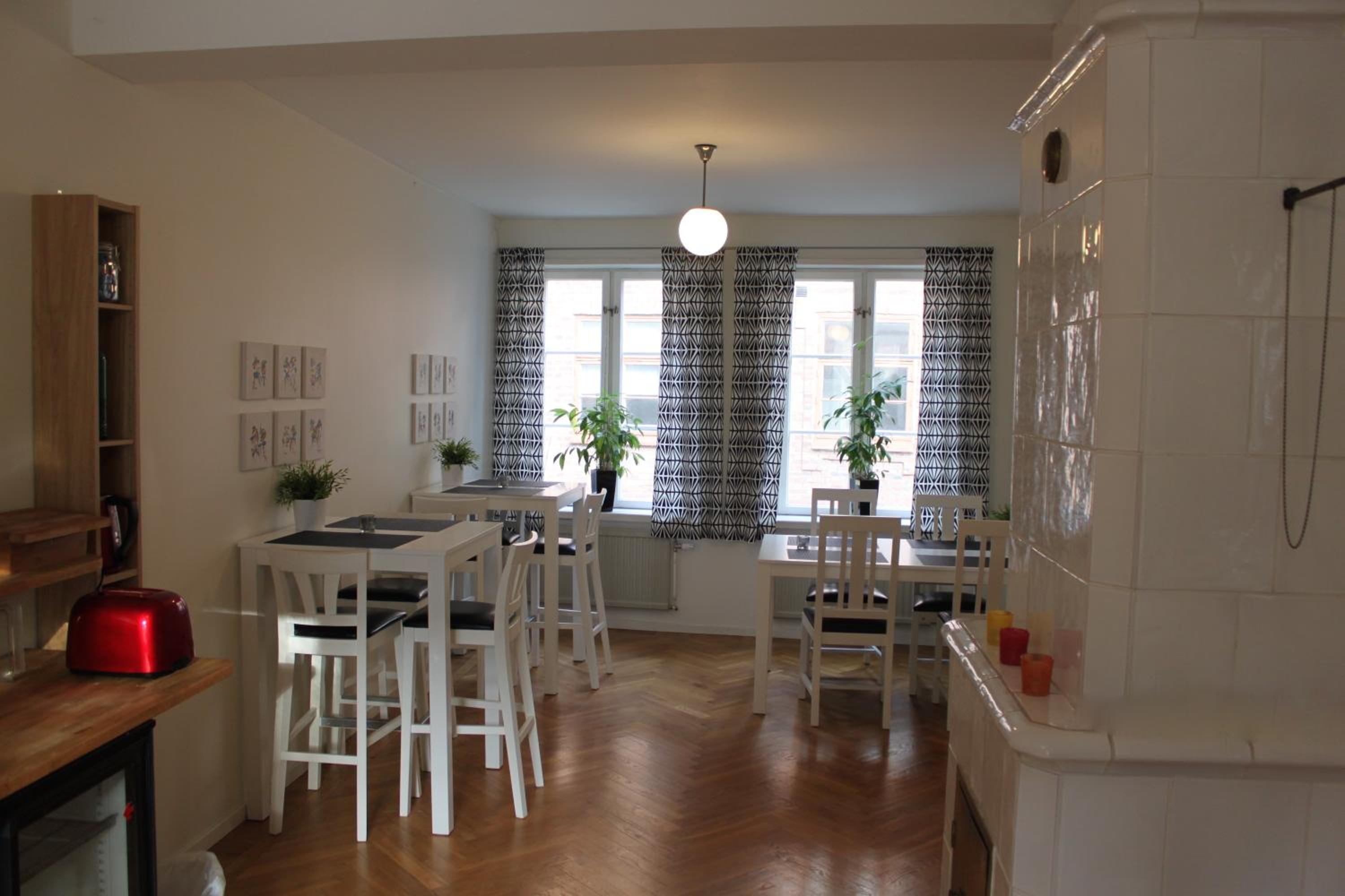 Magles Smiley Inn view 5