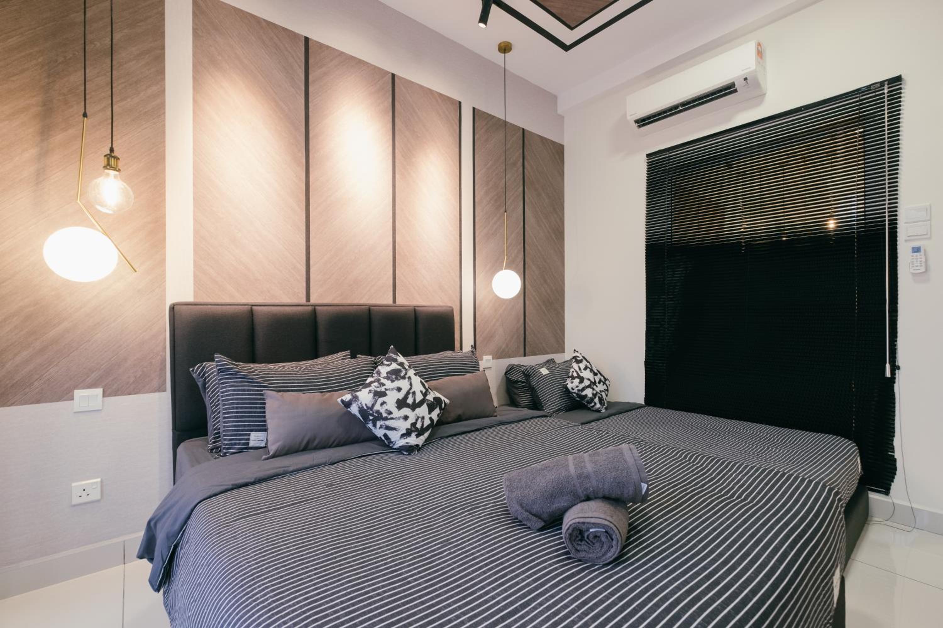 Arte Mont Kiara 3pax Jacuzzi Pool Gym near MITEC Matrade