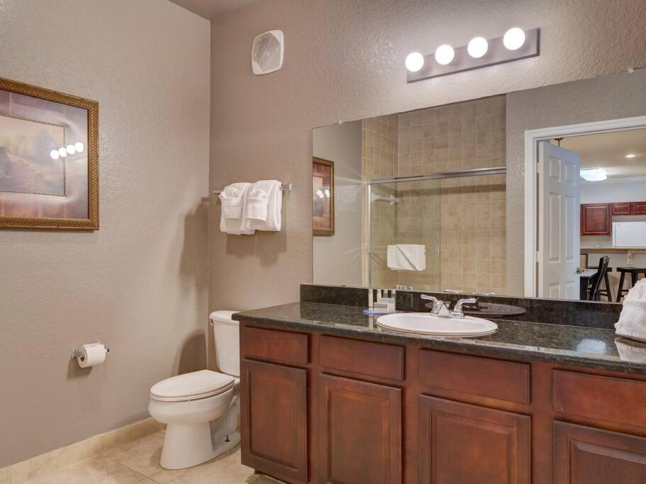 Cozy Retreat - Close to Disney & Golf view 5