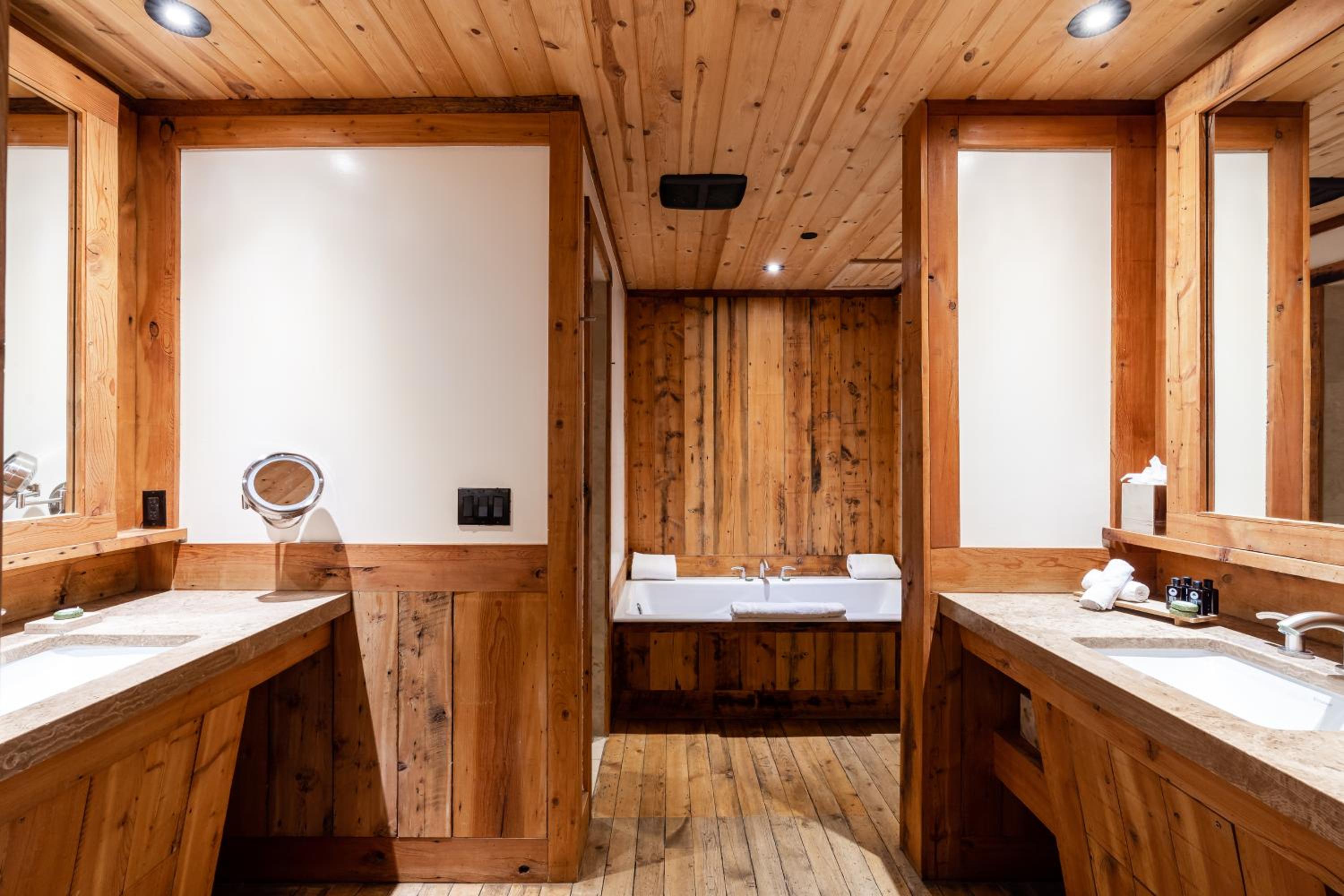 Rainbow Ranch Lodge