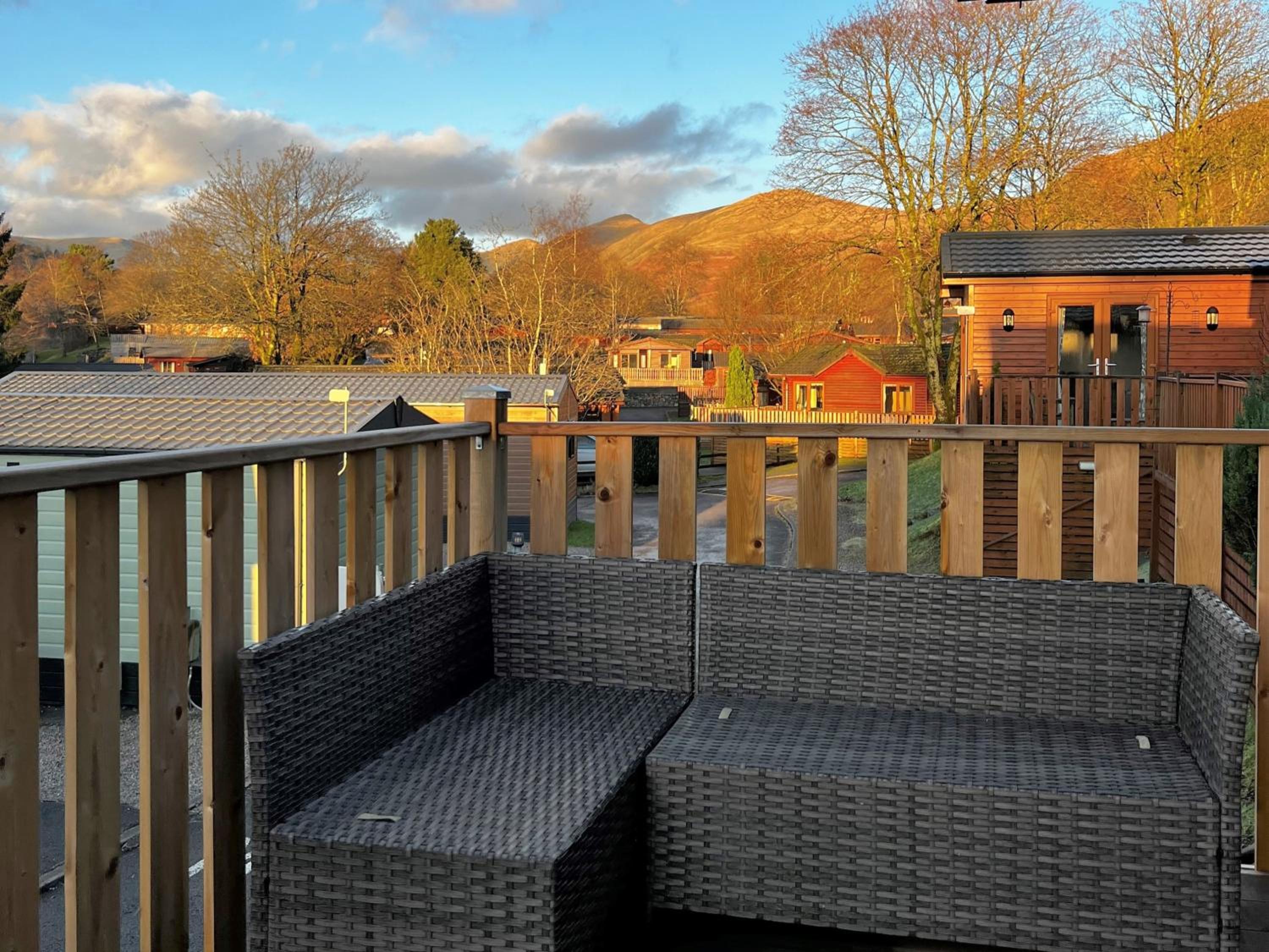 Lowena Lodge