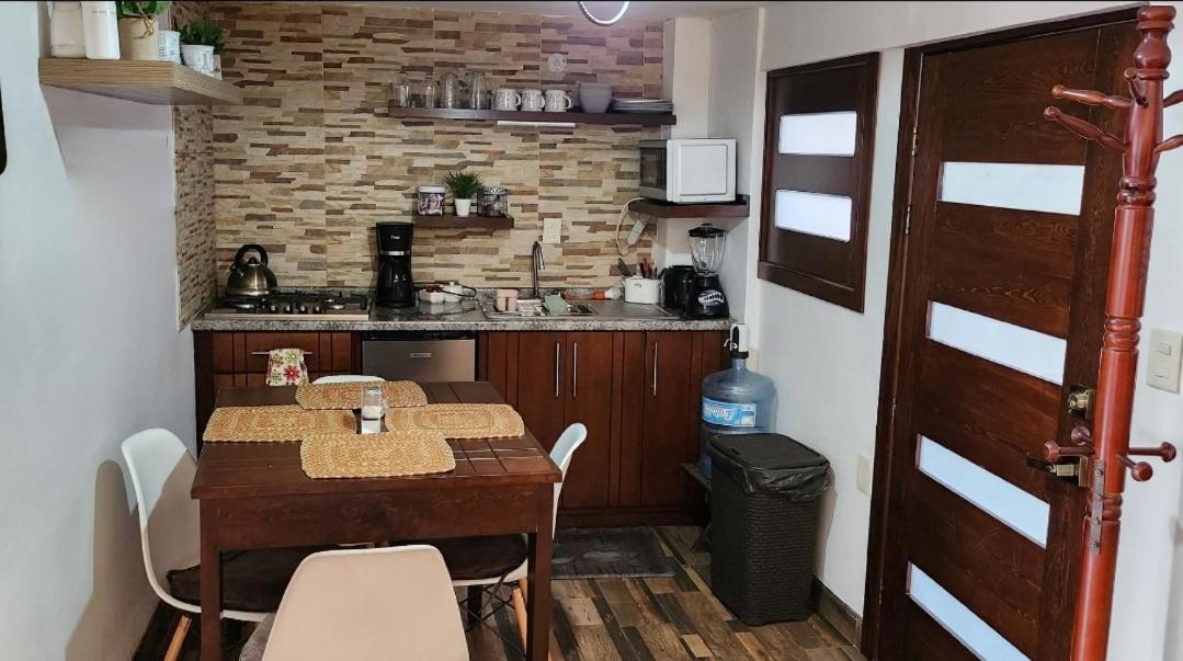 Zacatecas Vacations - depa 5 recien remodelado en planta alta - Property Image 2