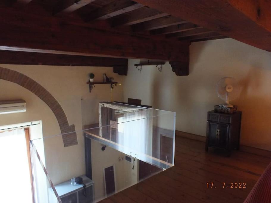 Nice and quiet loft 5 minutes walk from the Duomo
