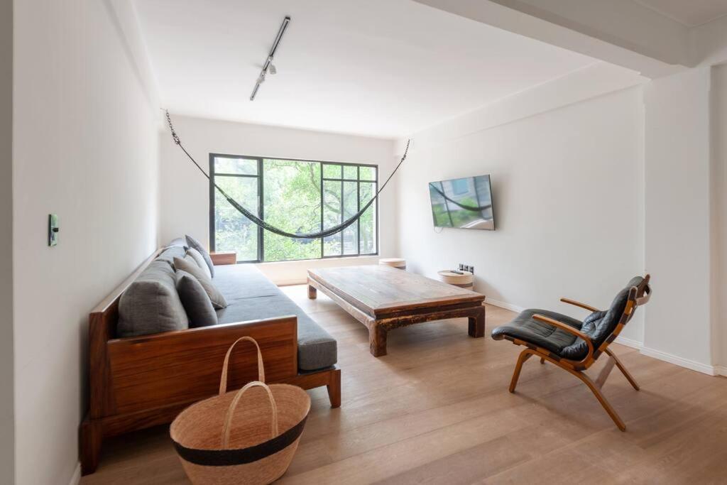 Chic Luxury Apartment in Polanco — Mexico City
