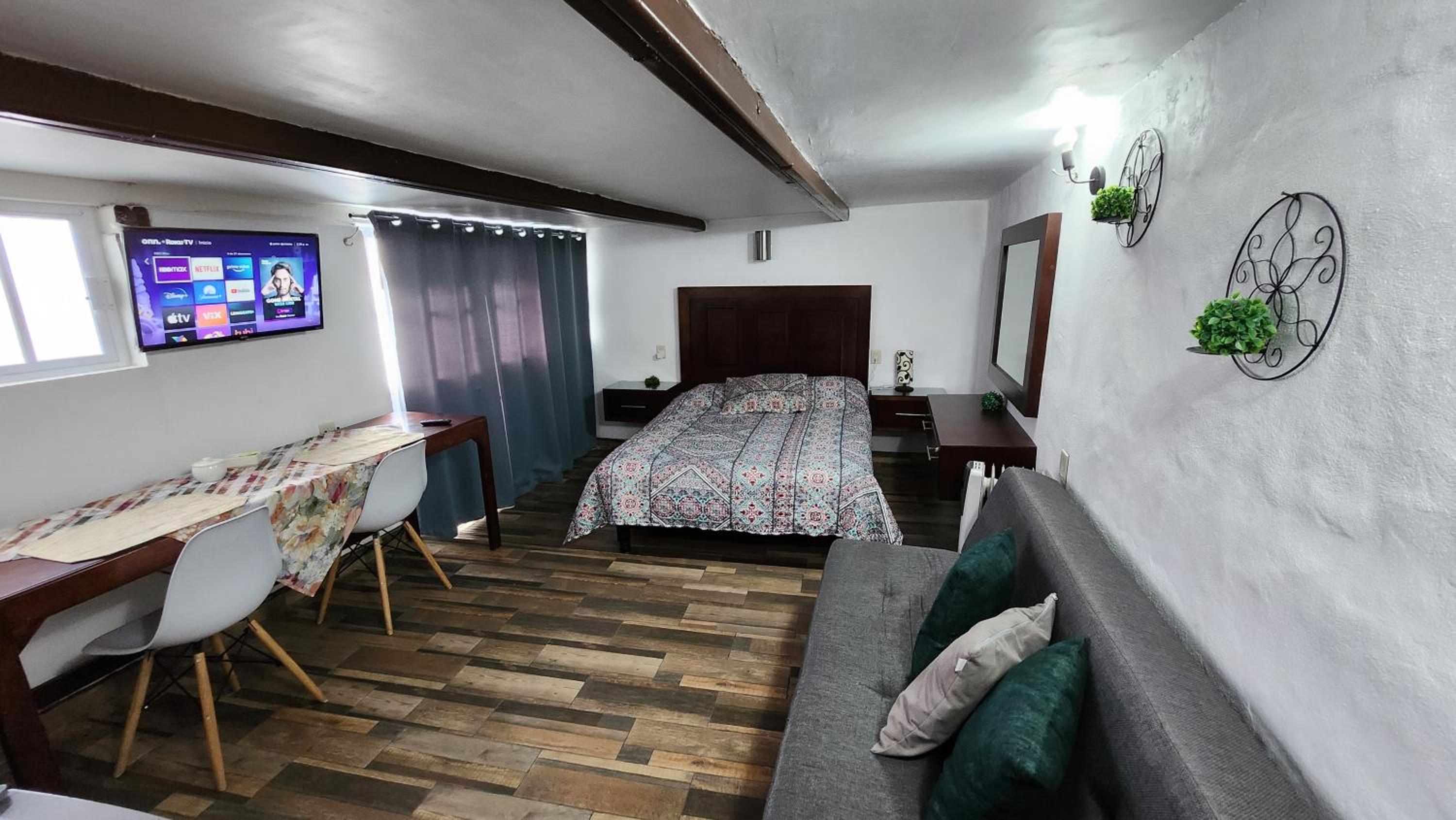 Zacatecas Vacations - Depa 6 Tipo Loft en Planta Alta en Centro Historico - Property Image 4