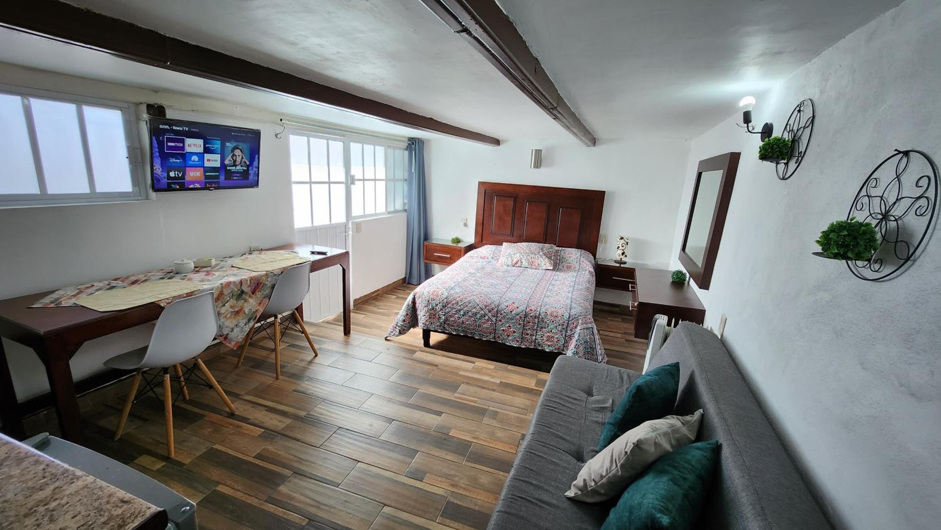 Zacatecas Vacations - Depa 6 Tipo Loft en Planta Alta en Centro Historico - Property Image 3