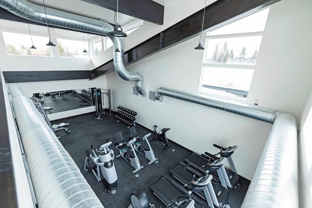 BRAND New Upscale Home- BEST location! view 4