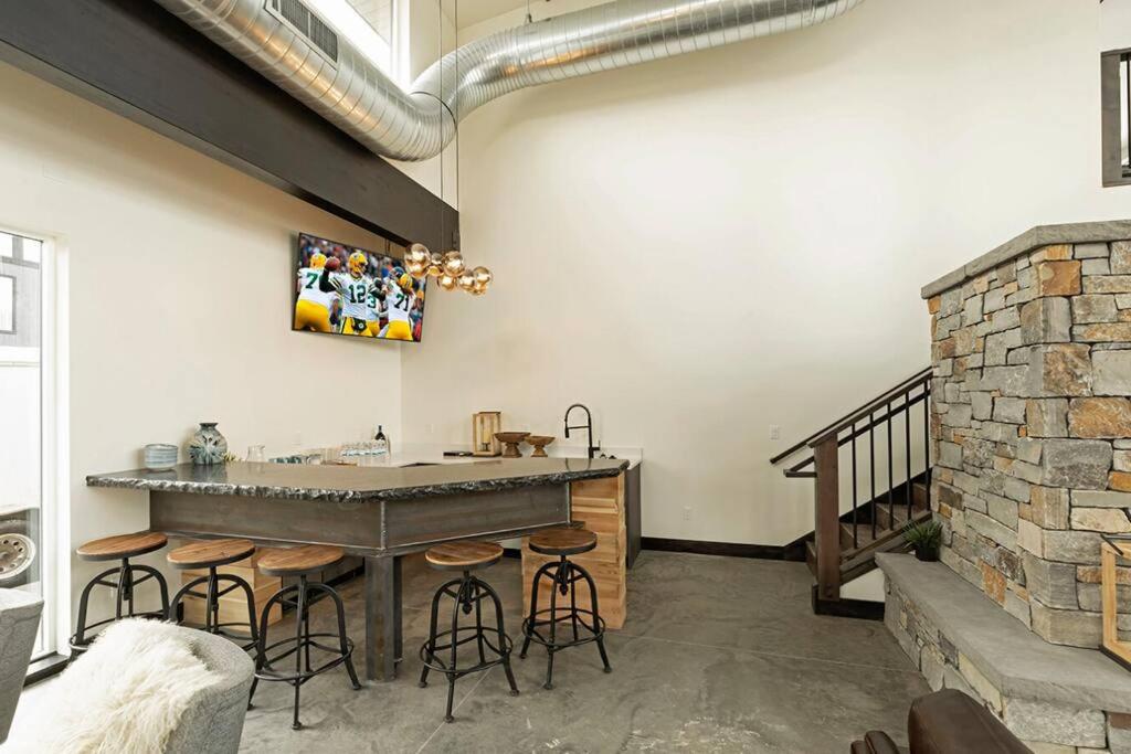 BRAND New Upscale Home- BEST location! view 5