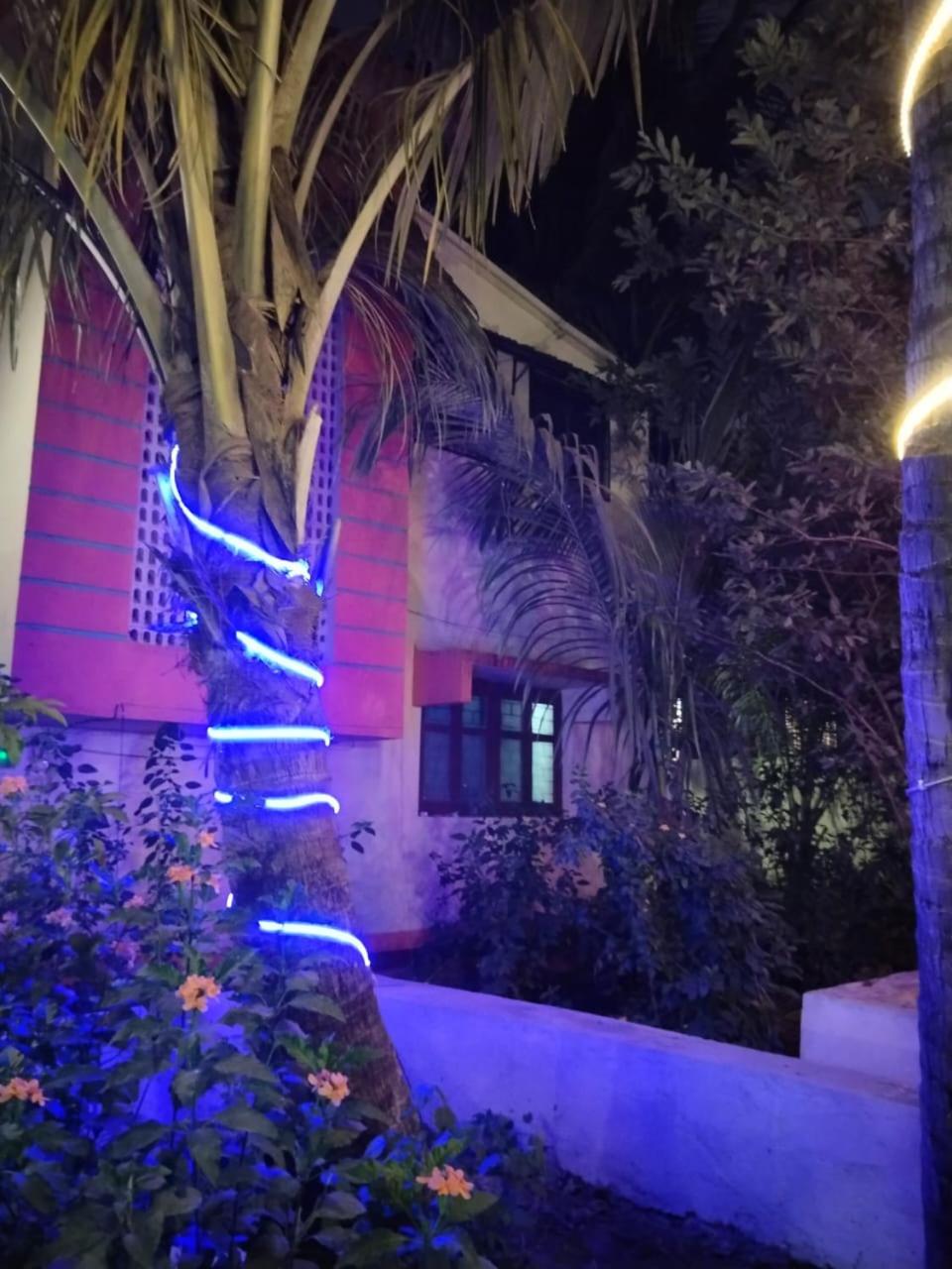 HemHarsh Holiday Home with pool view 2
