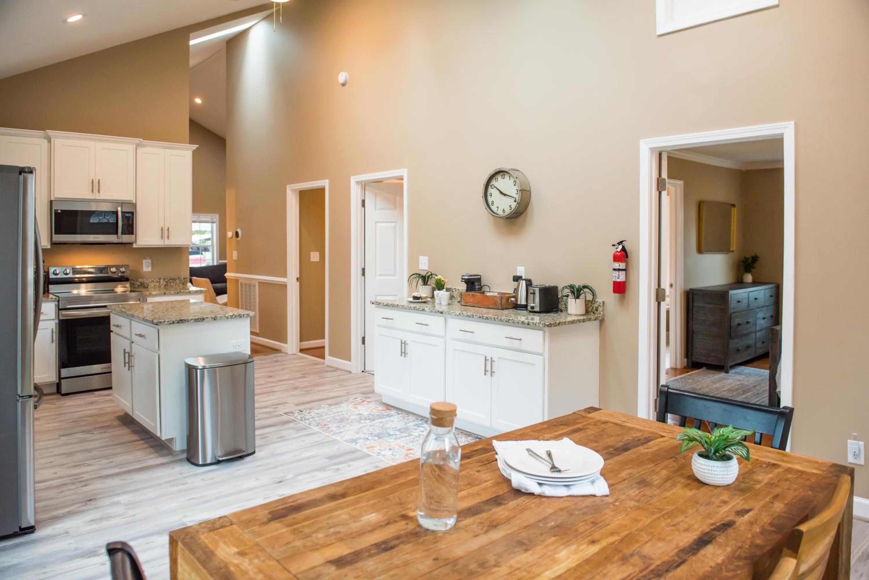 Sunnyside Bungalow Spacious Family Retreat