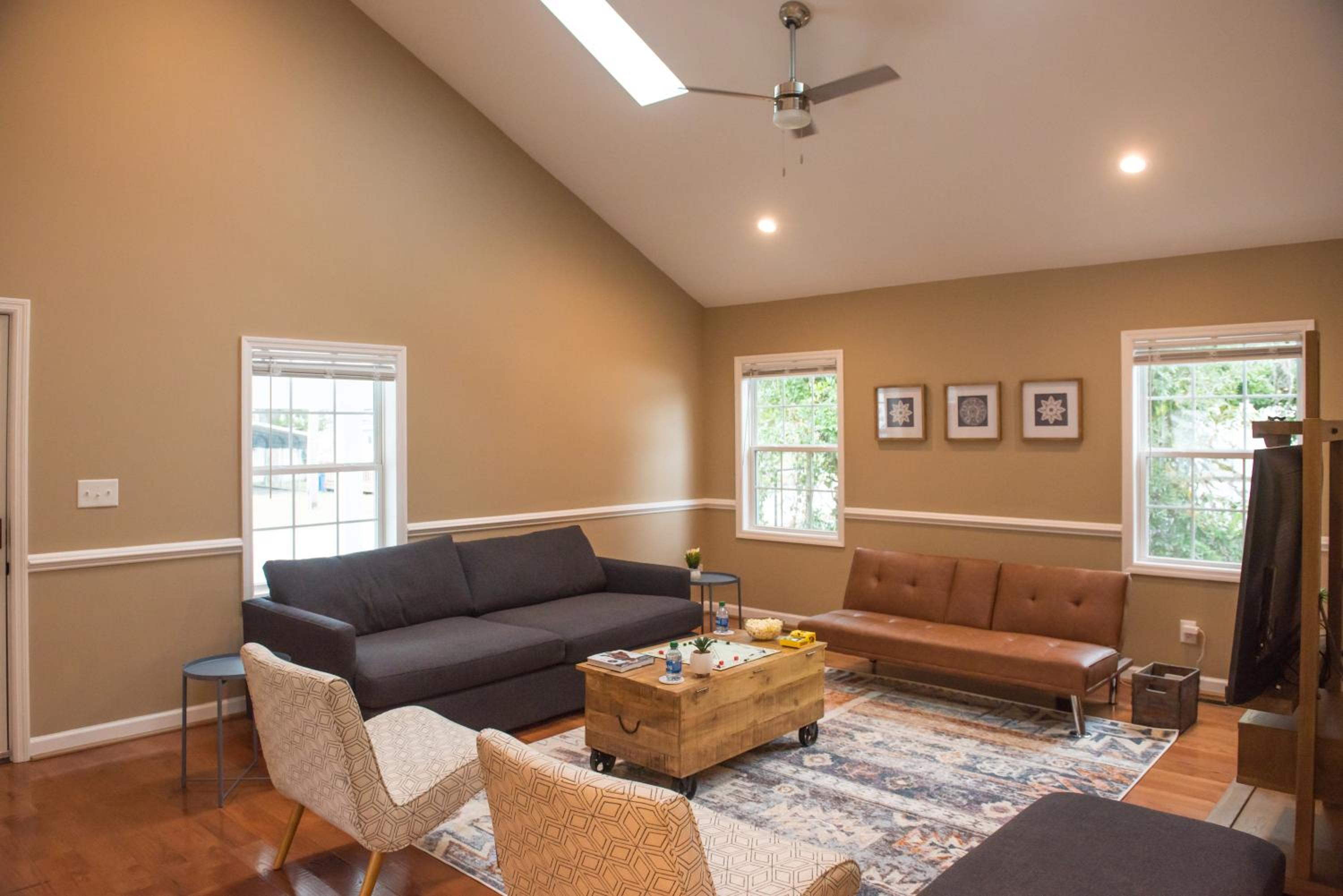Sunnyside Bungalow Spacious Family Retreat