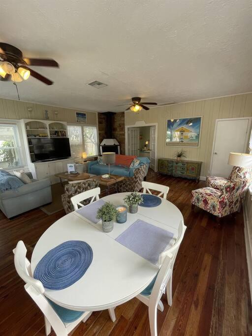 Seahorse Bungalow