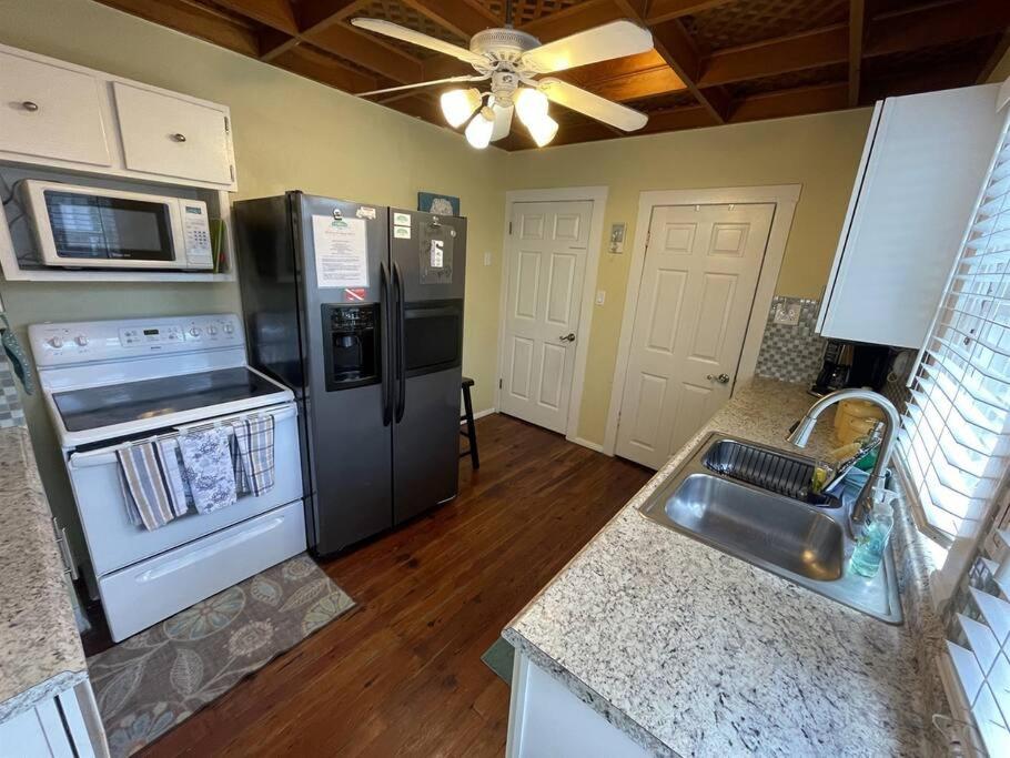Seahorse Bungalow