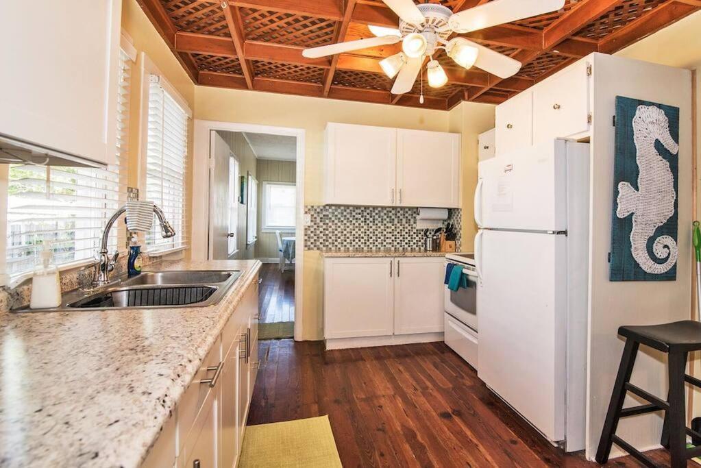Seahorse Bungalow