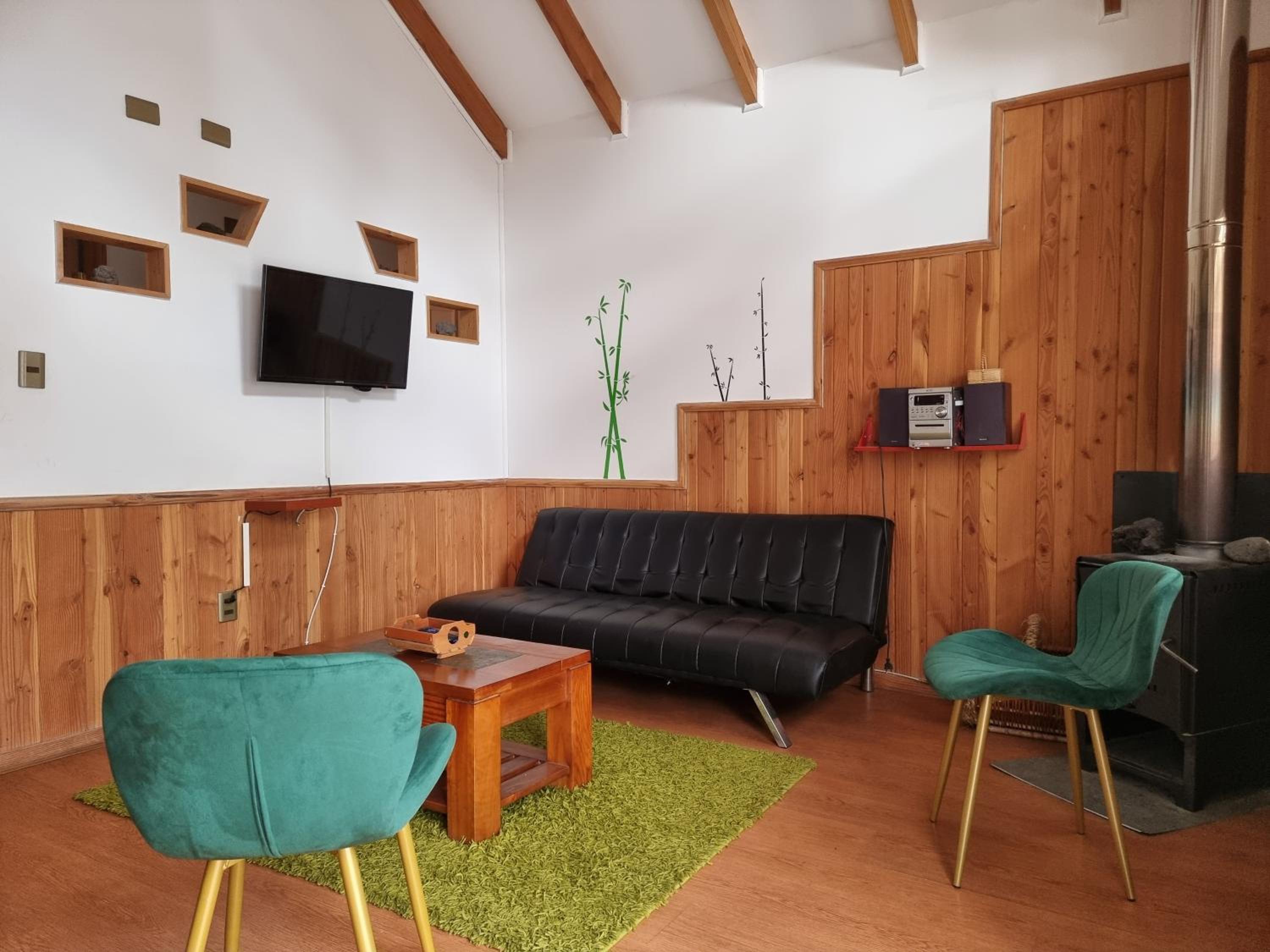 La Casa del Árbol Villarrica Cabañas-Piscina-Tinajas