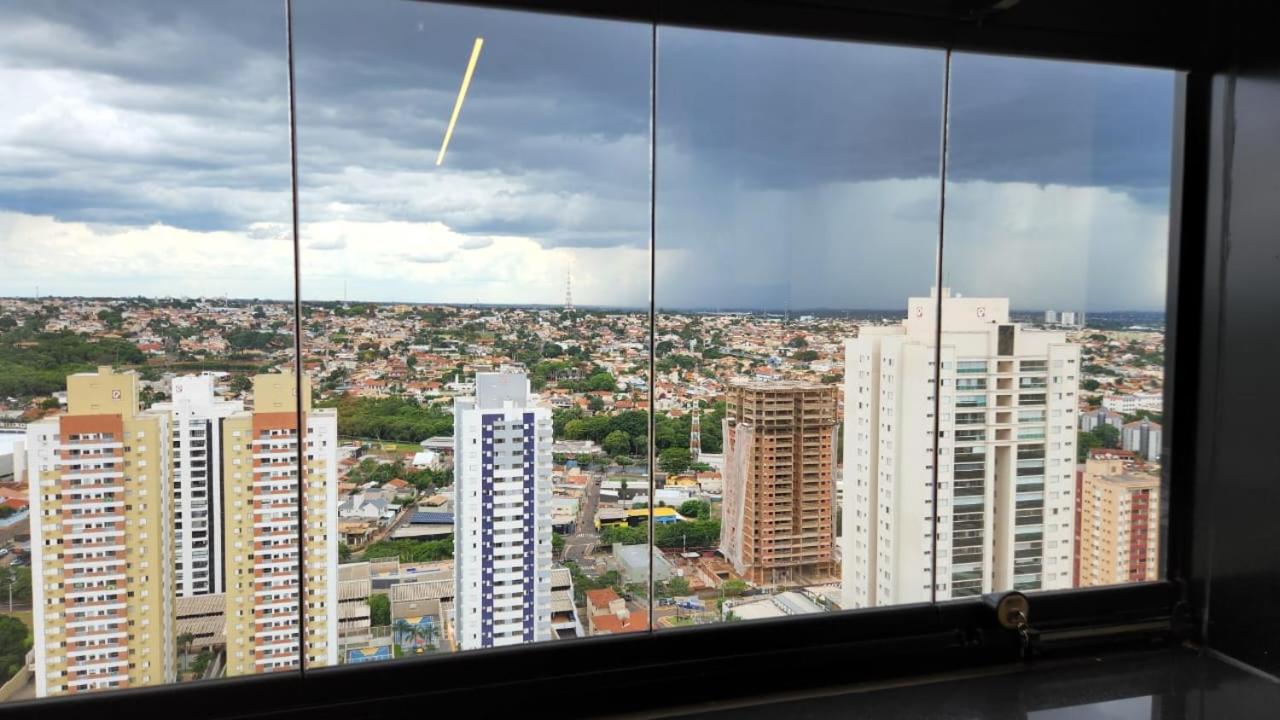 Flat de Luxo c/ Quarto Privativo 21º Andar Vertigo