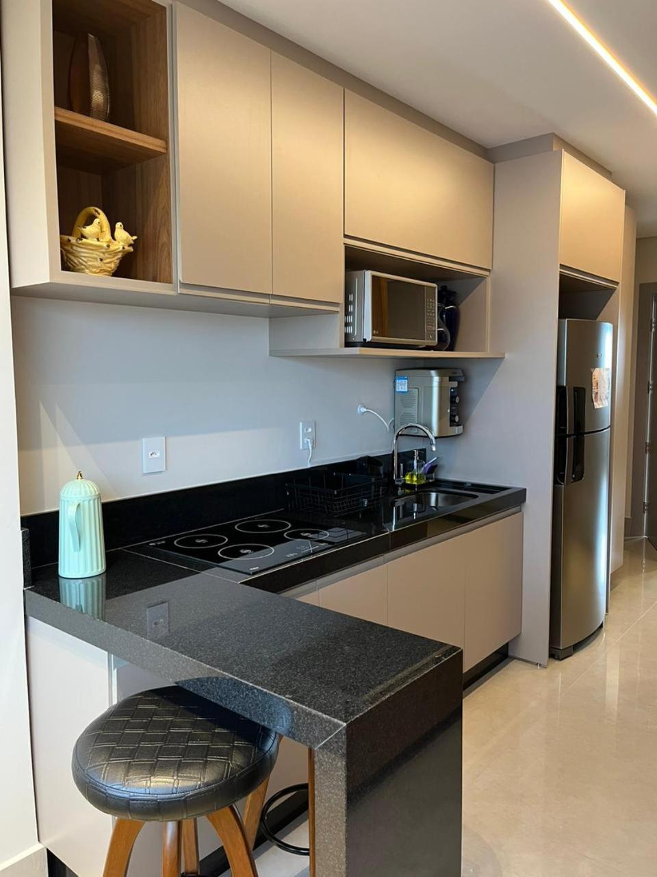 Flat de Luxo c/ Quarto Privativo 21º Andar Vertigo