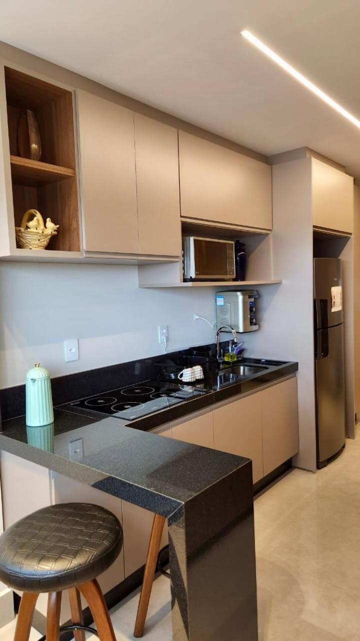 Flat de Luxo c/ Quarto Privativo 21º Andar Vertigo