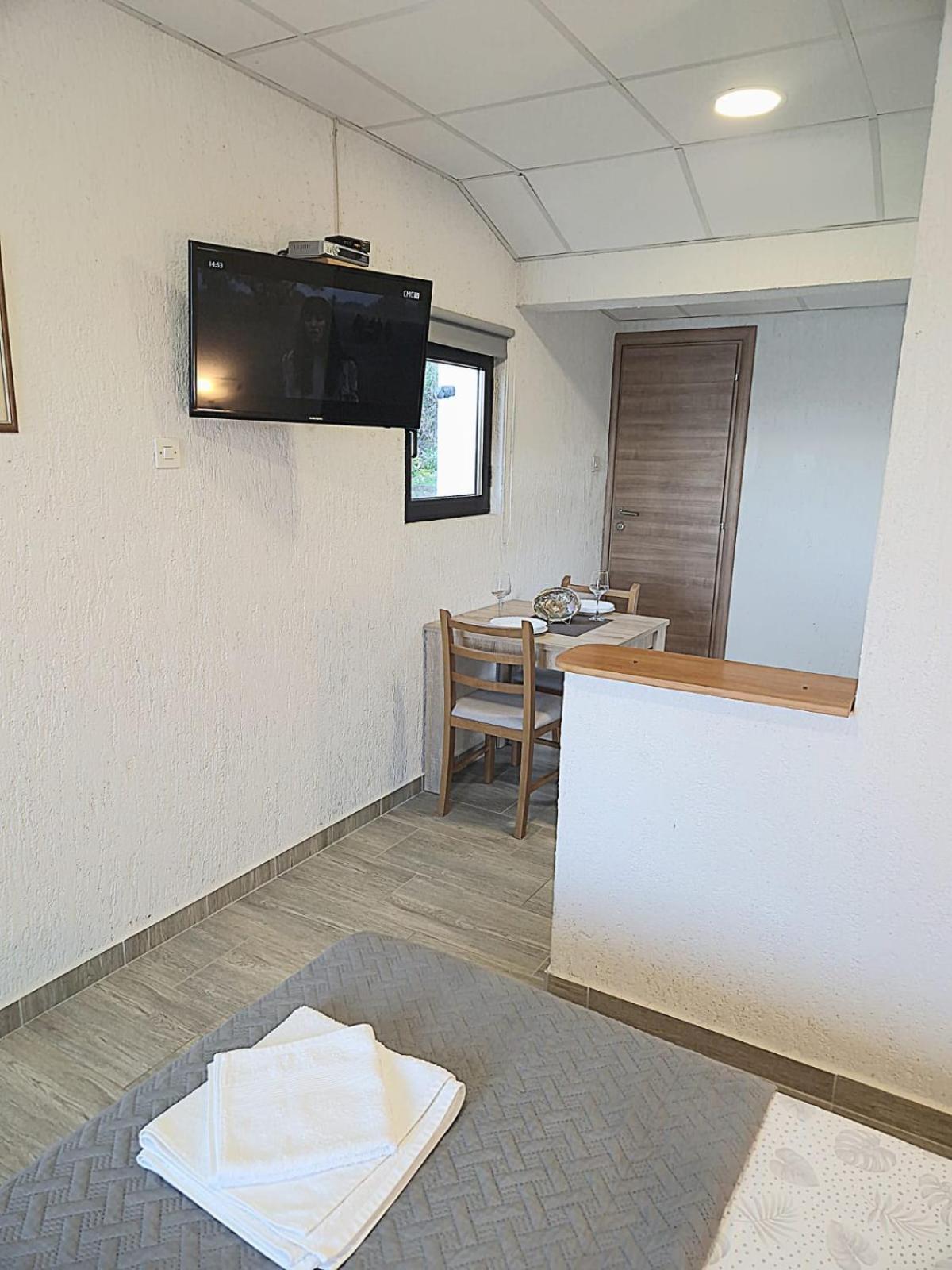 Photo 47