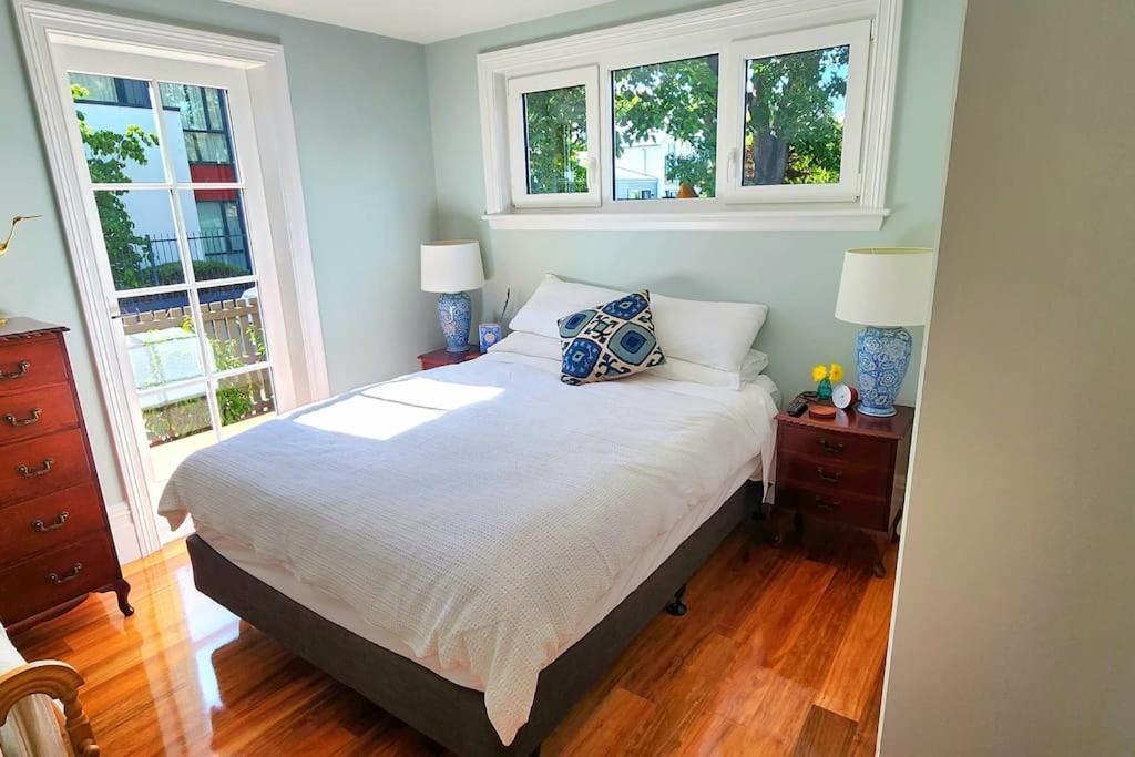 Luxury new 3 bedroom house in central city 5 star