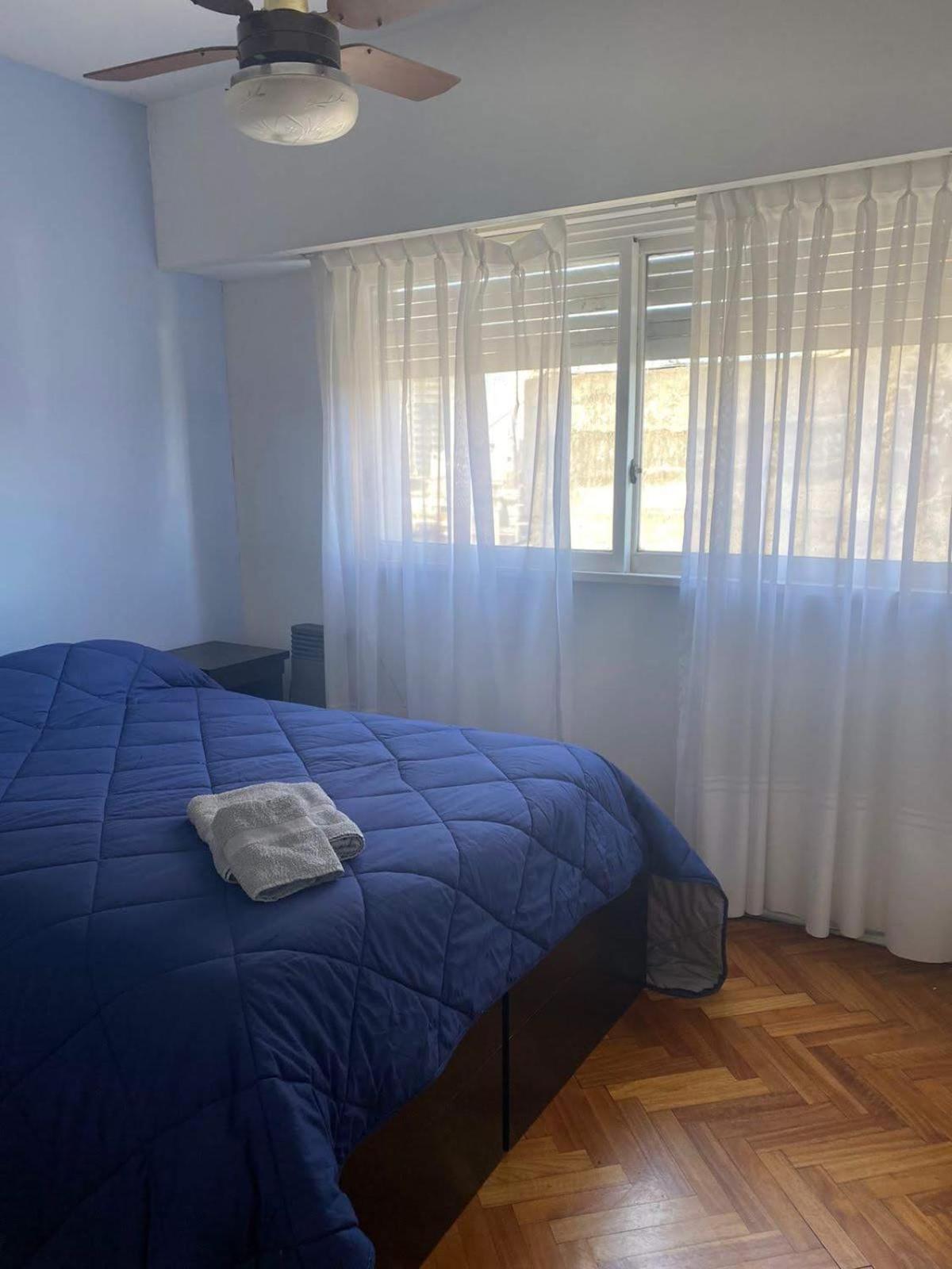 Cómodo y luminoso, 1 dormitorio, cocina, balcón