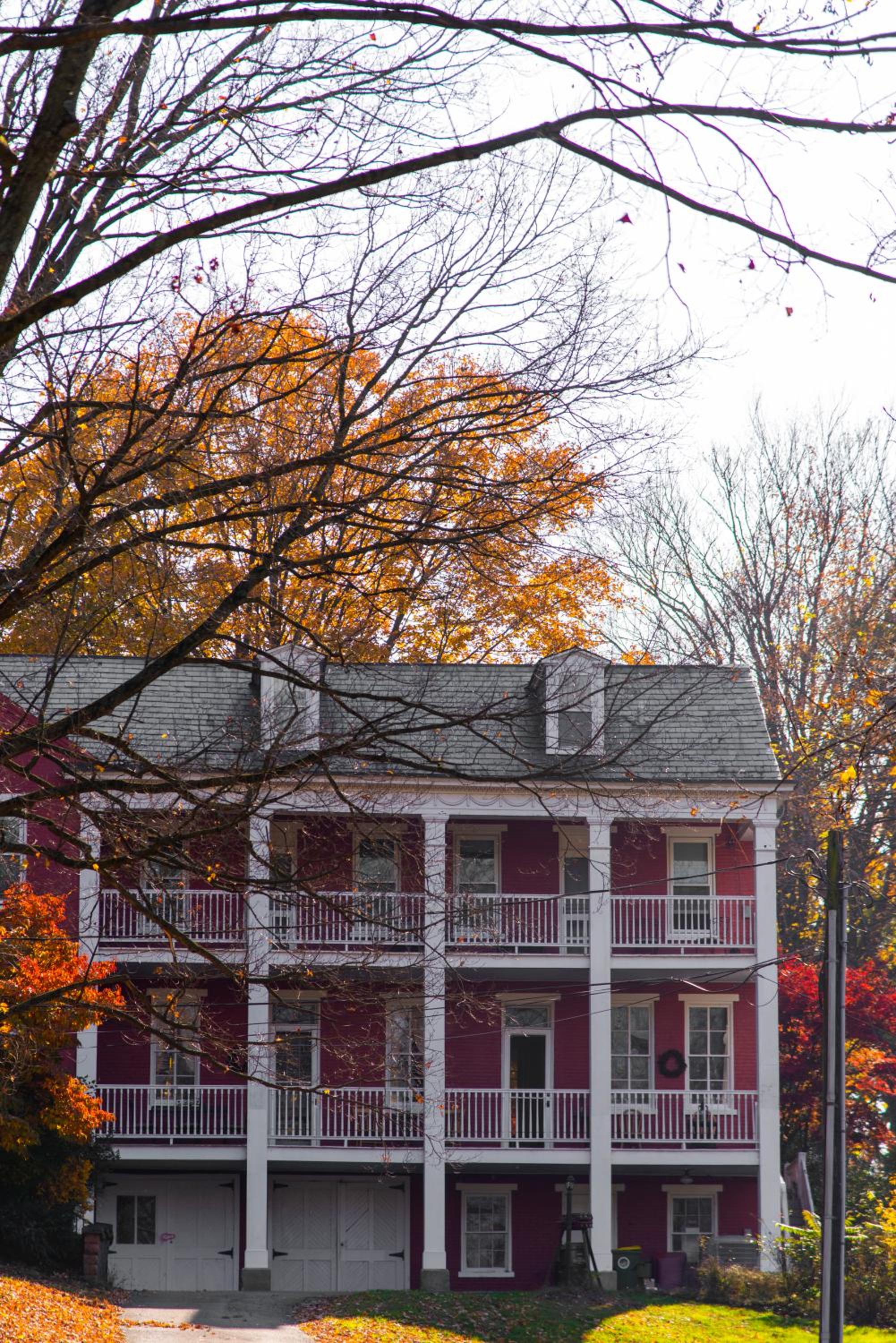 Hollinger House