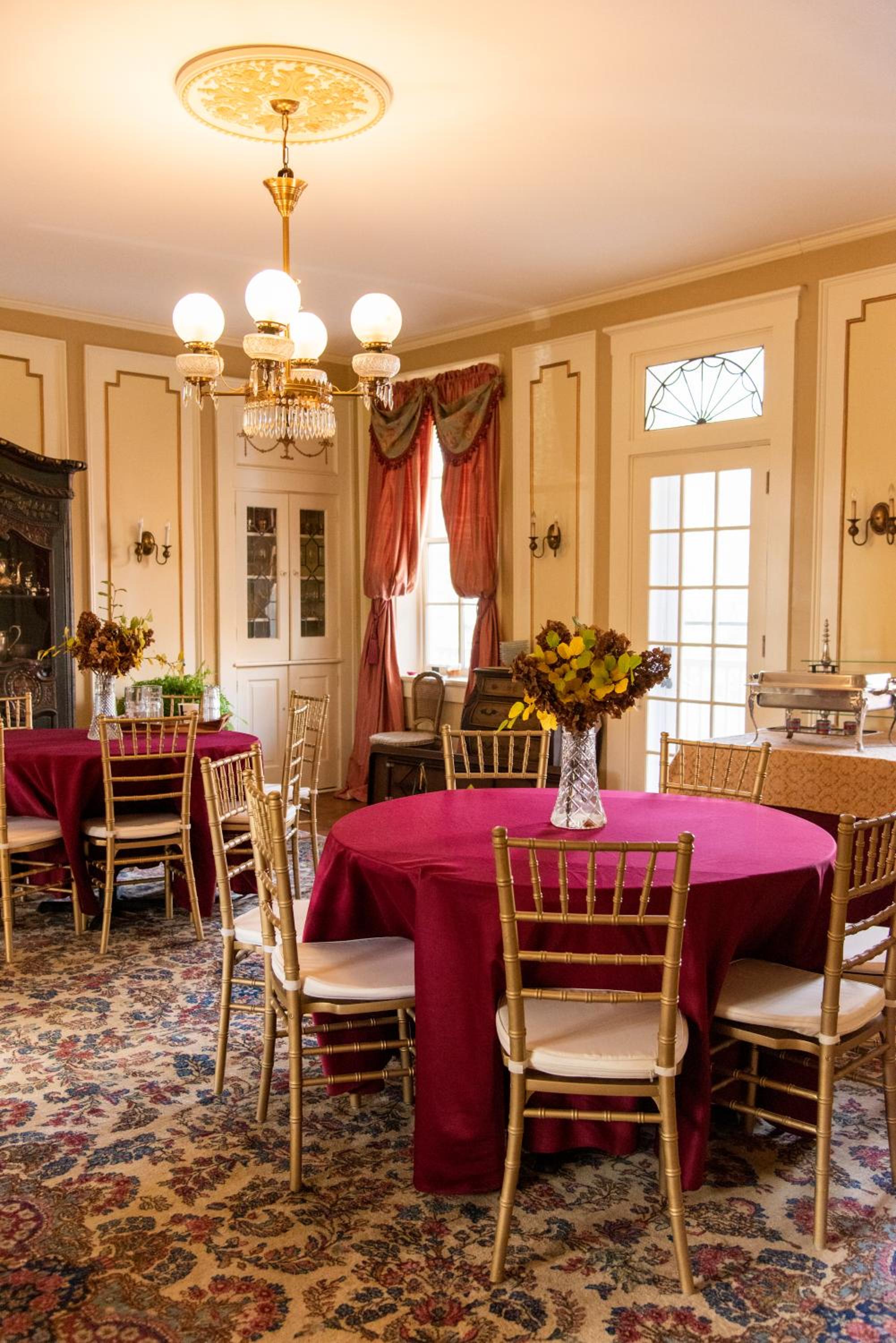 Hollinger House