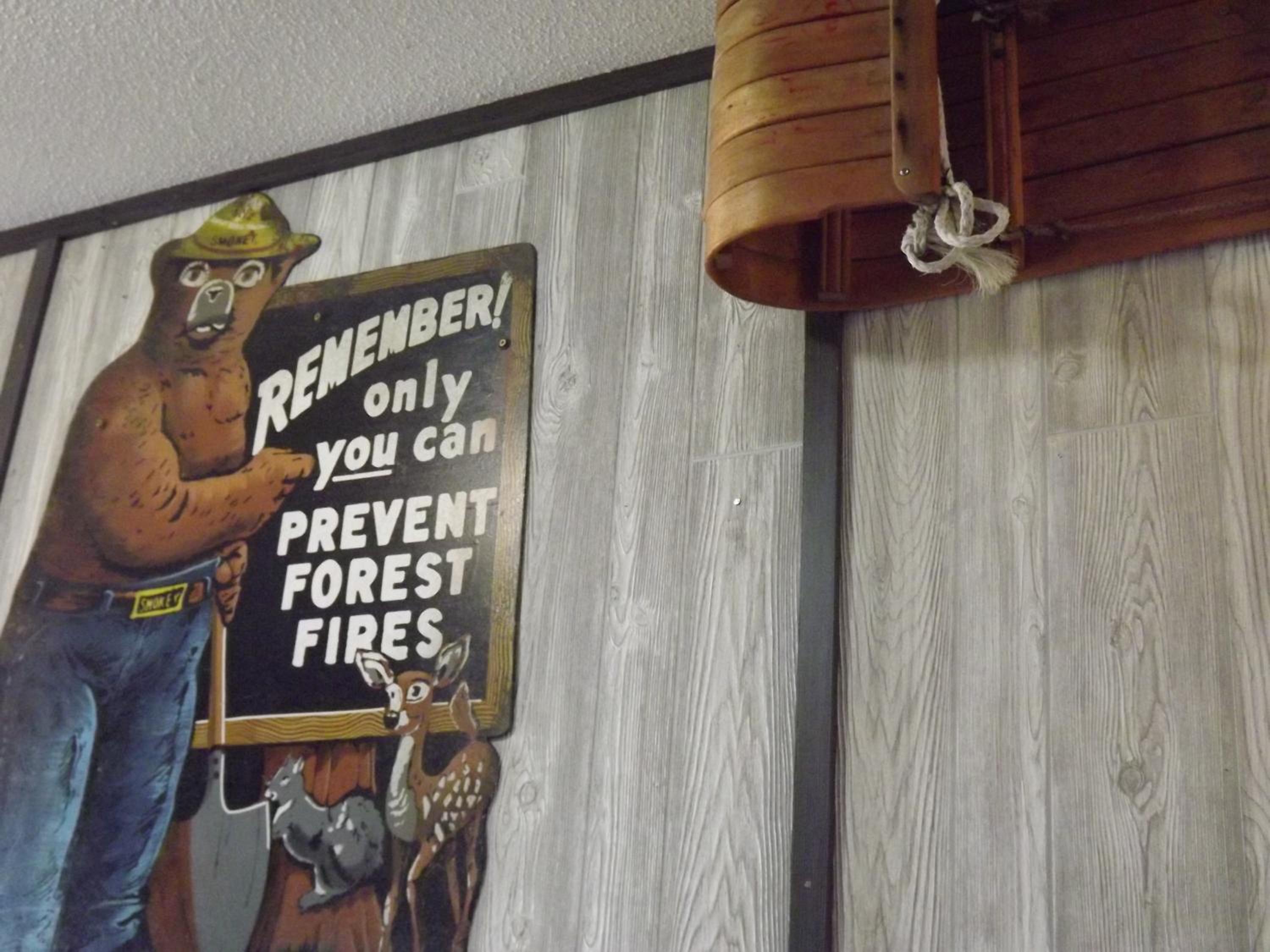 Crest Country Inn