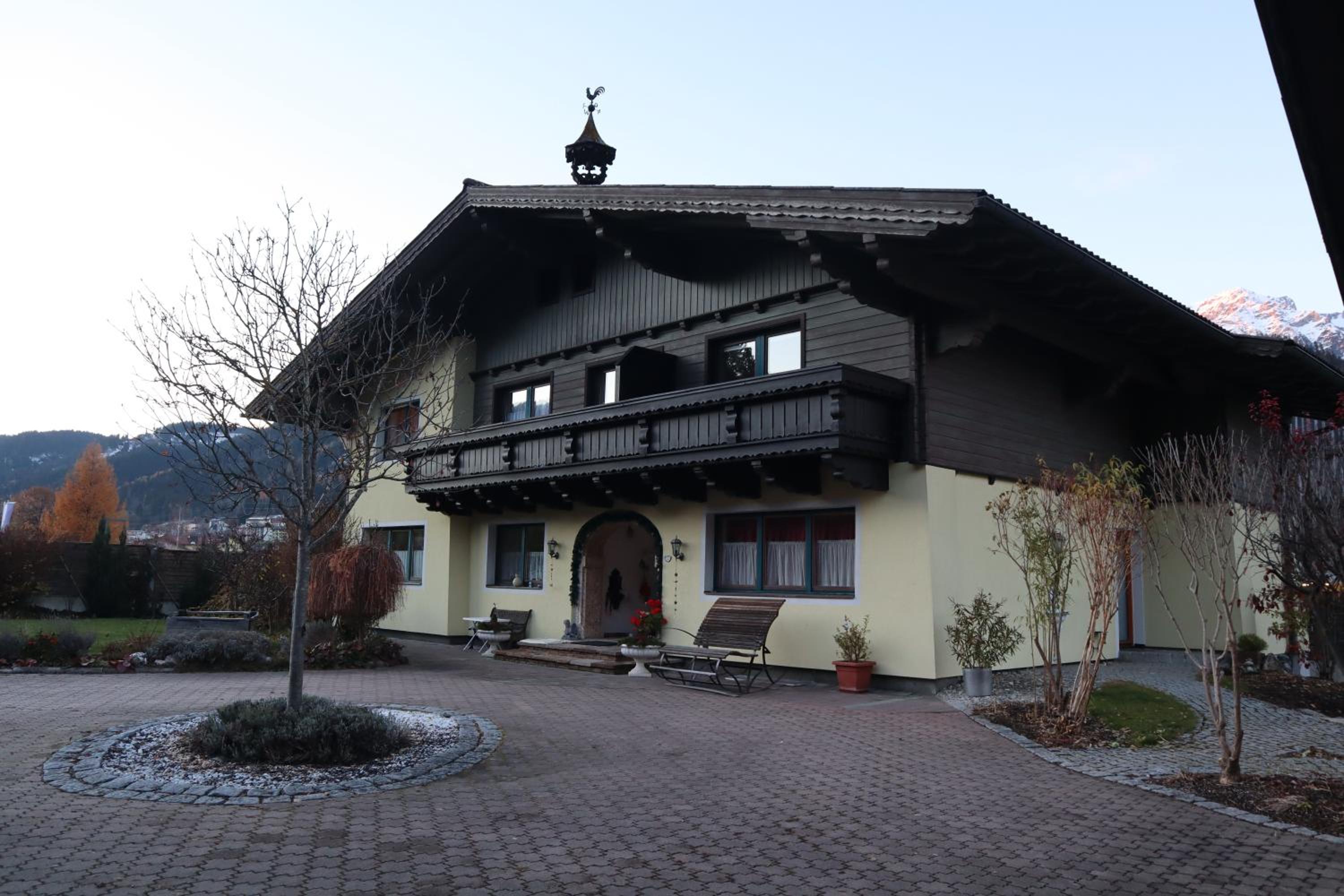 Landhaus-Appartements Warraich