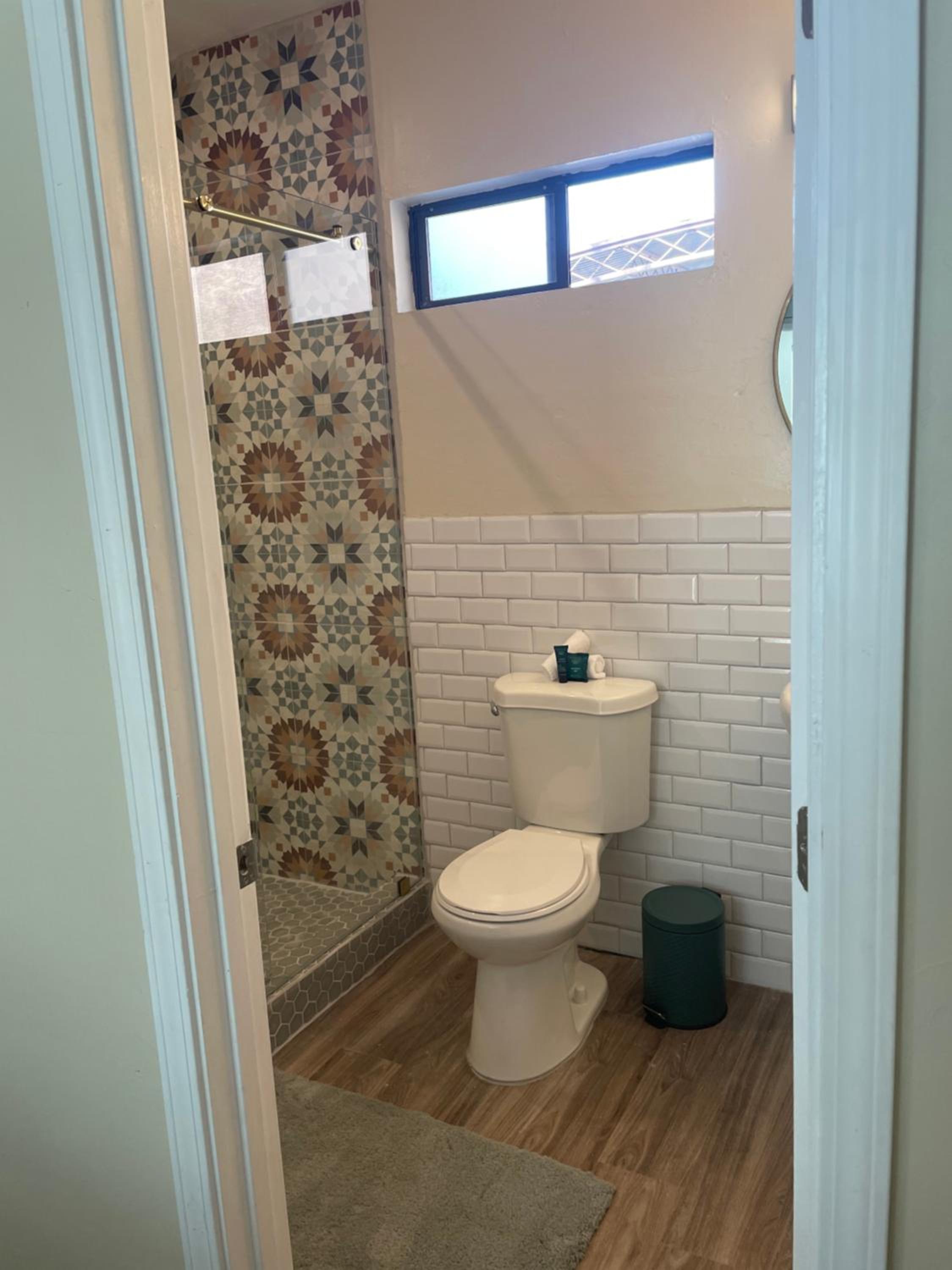 Vintage charm vacation home with modern comforts near Old Town view 5