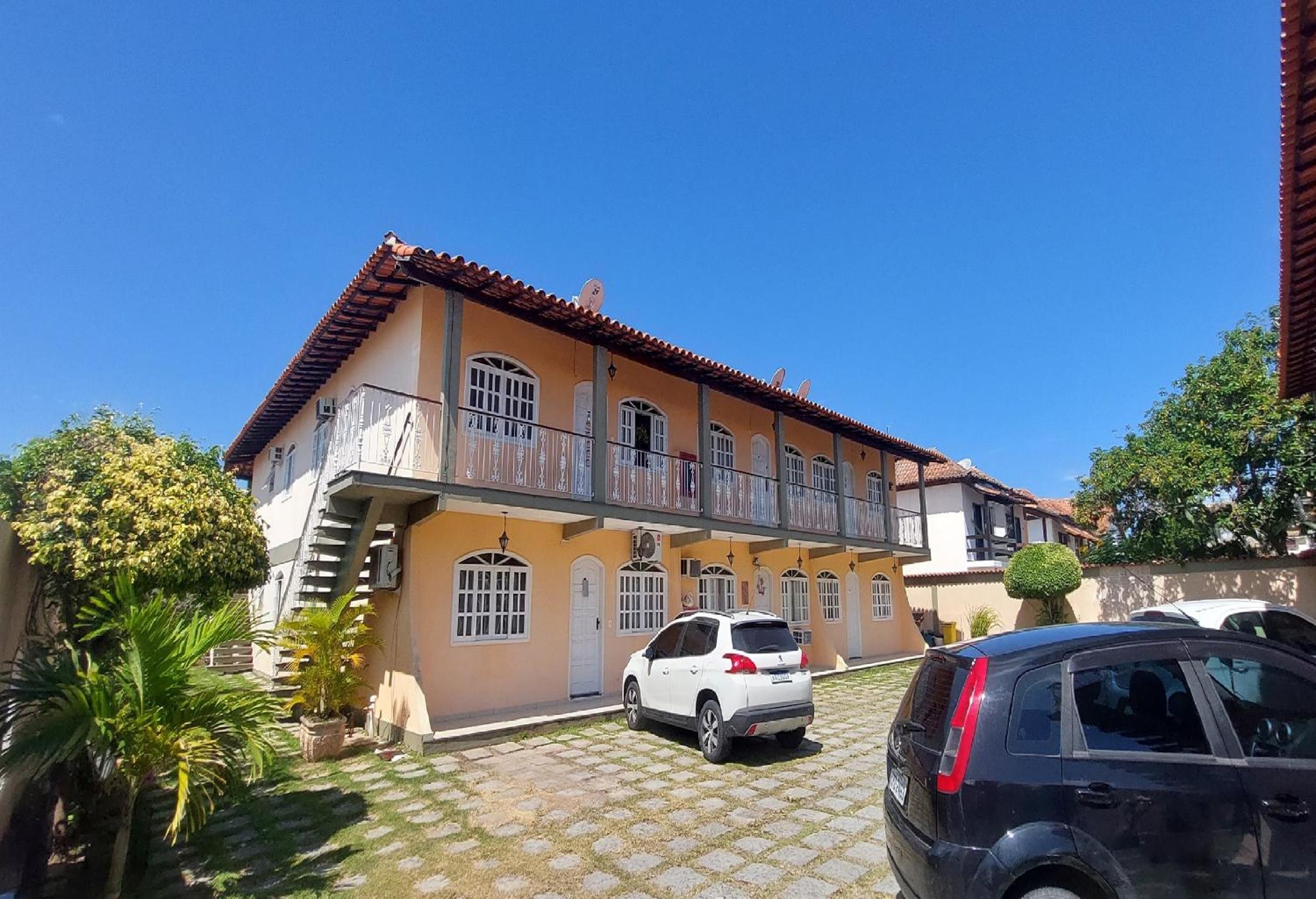 Ótimo apto de quarto, sala, cozinha e banheiro em Cabo Frio - caução garantia 200,00 - acomoda até 6 pessoas confortavelmente em camas - WiFi na área exter