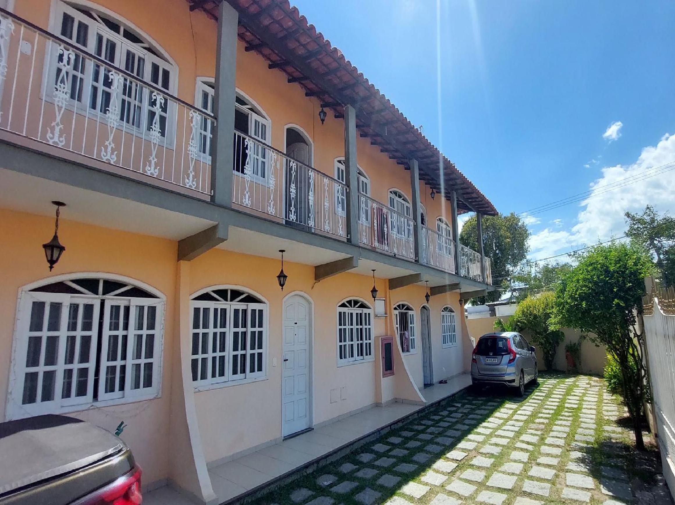 Ótimo apto de quarto, sala, cozinha e banheiro em Cabo Frio - caução garantia 200,00 - acomoda até 6 pessoas confortavelmente em camas - WiFi na área exter