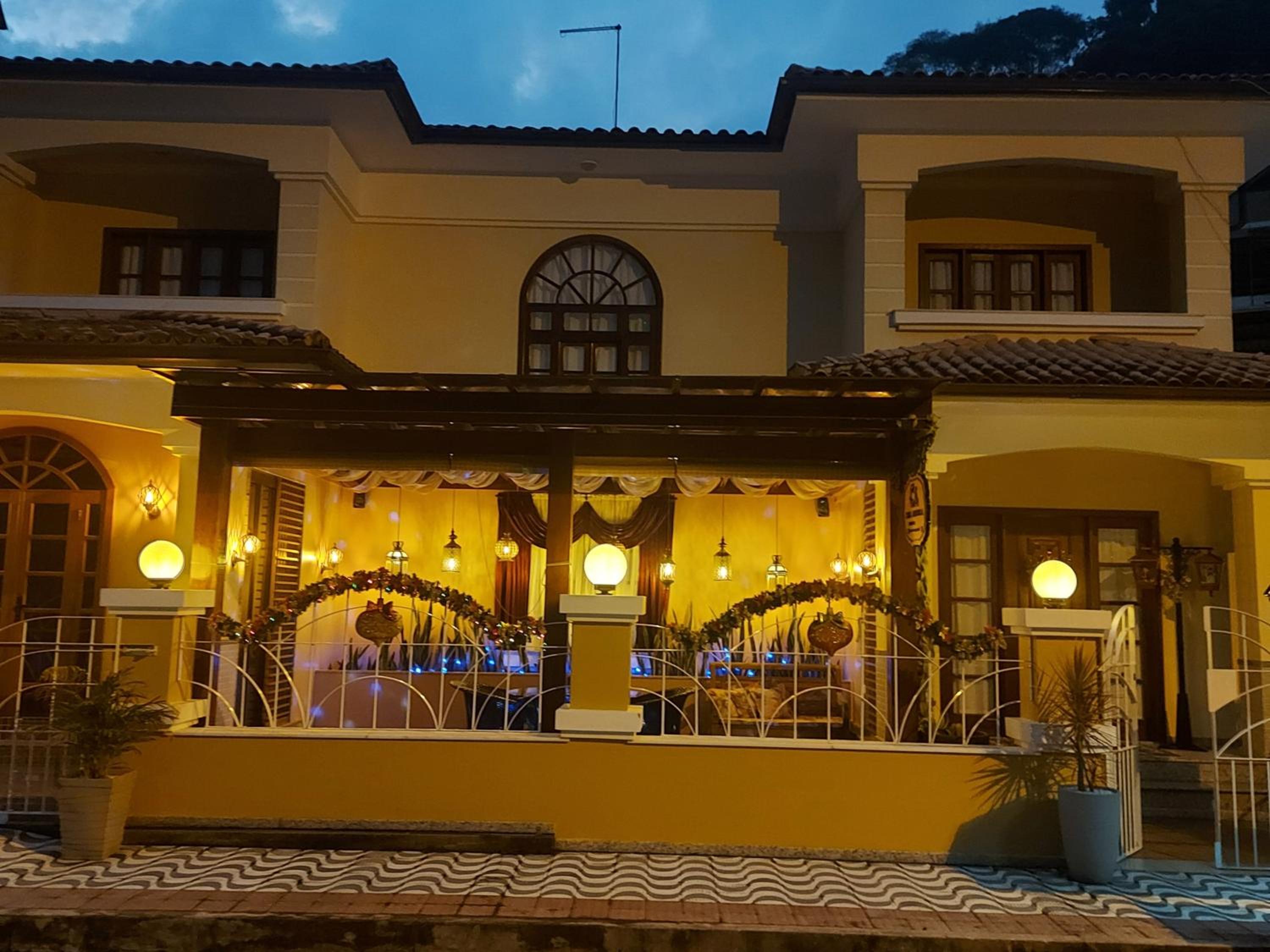 Casa Amarela Pousada