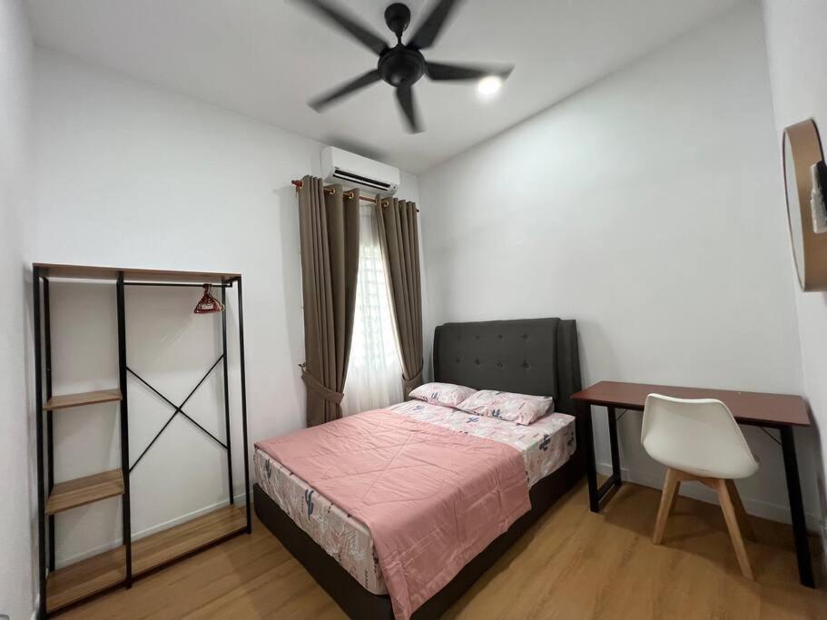 Homestay Damai Kota Seribong - Kota Bharu photo 4