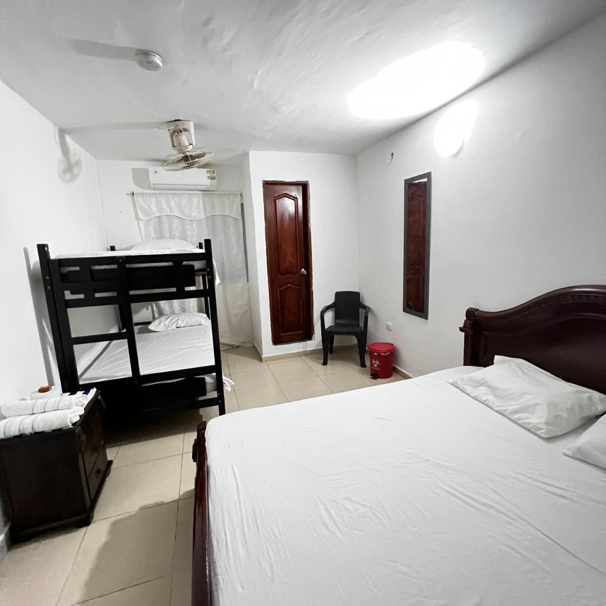 Hostal Taganga Plaza